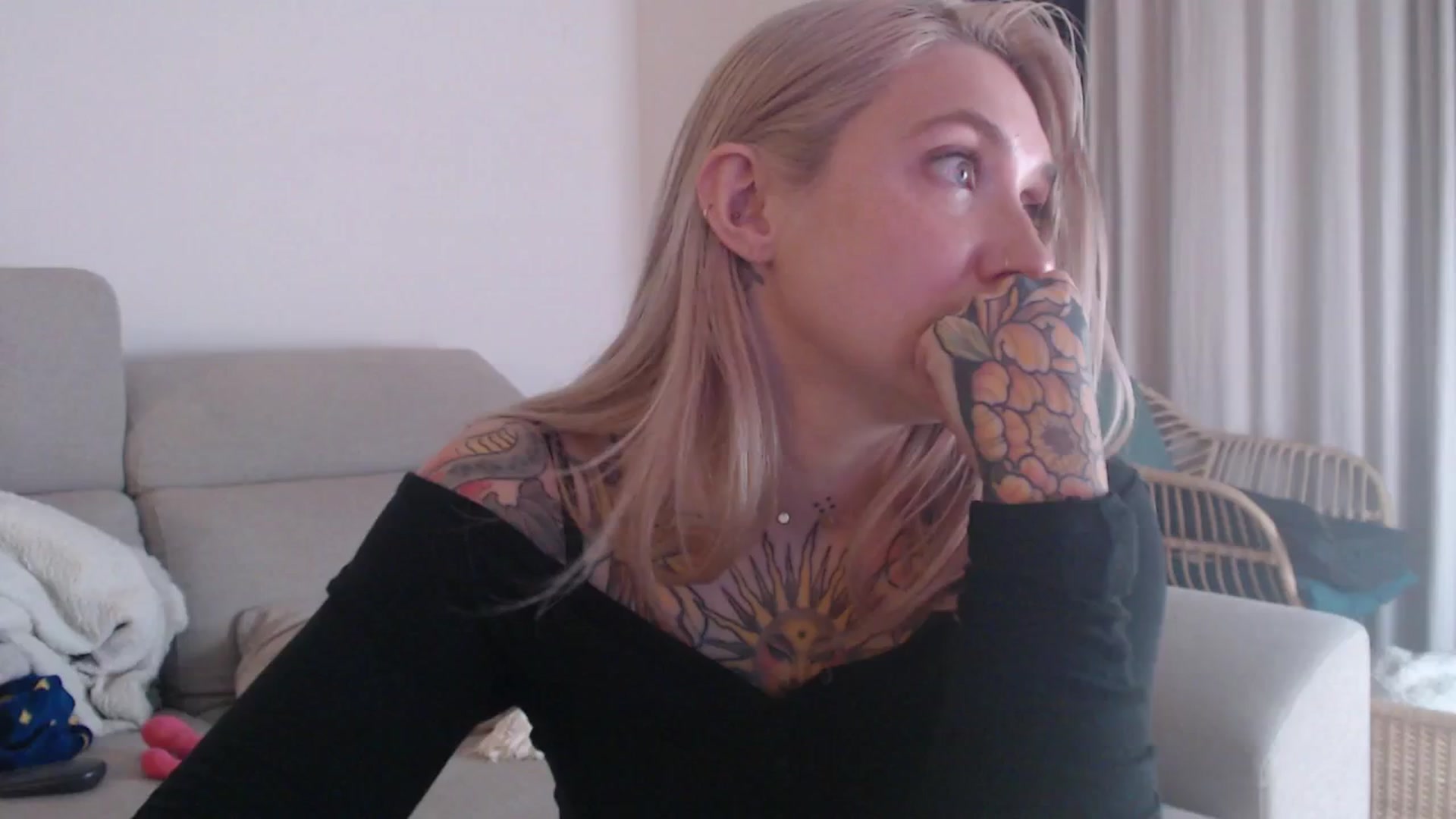 Gallery image thumbnail from Tattoo_bbgirl's myfreecams stream on, 12/16/2025, 22:40 image 7 of 20