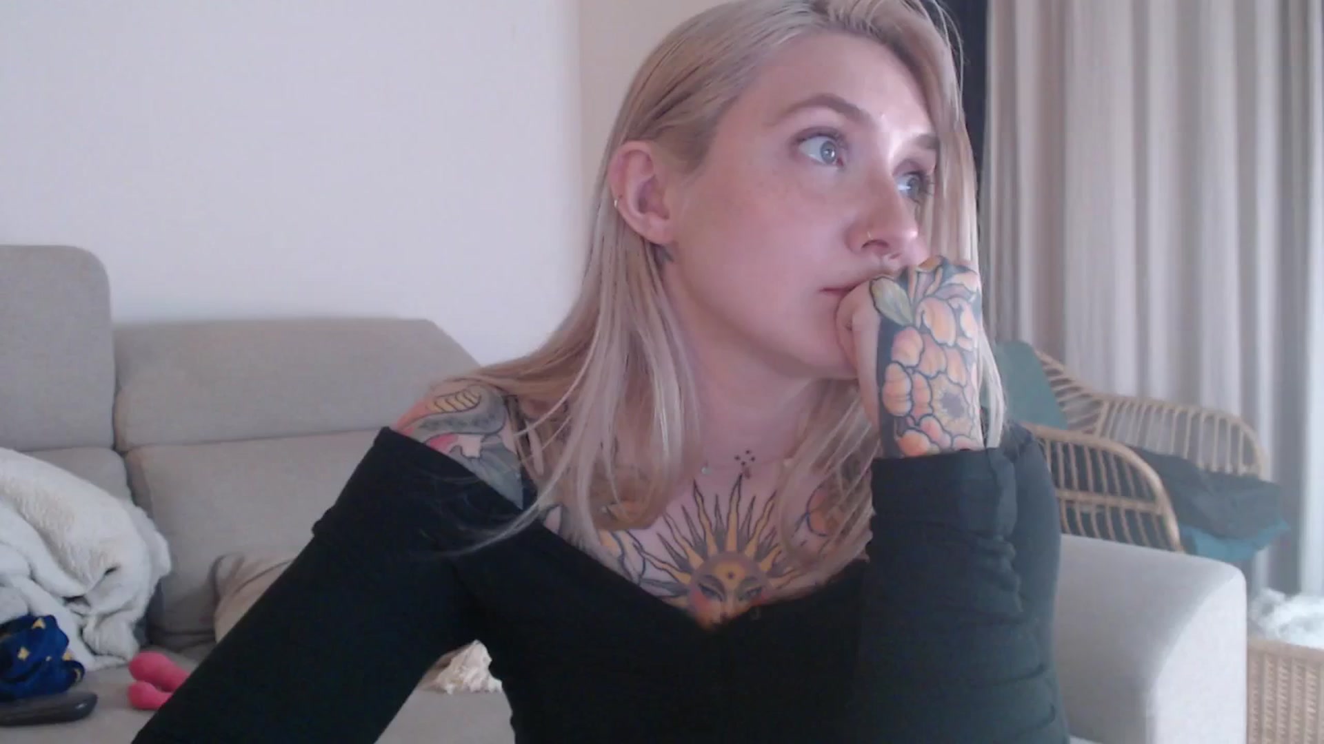 Gallery image thumbnail from Tattoo_bbgirl's myfreecams stream on, 12/16/2025, 22:40 image 8 of 20