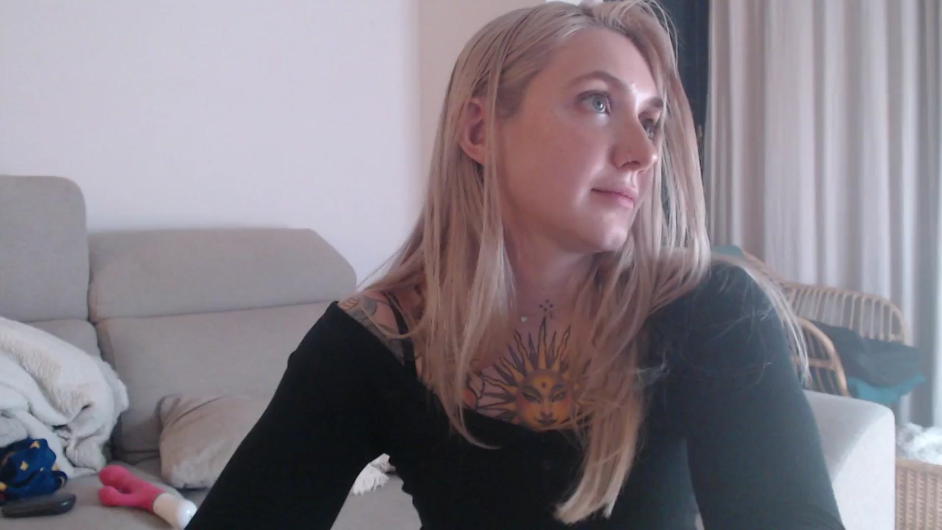 Gallery image thumbnail from Tattoo_bbgirl's myfreecams stream on, 12/16/2025, 22:40 image 17 of 20