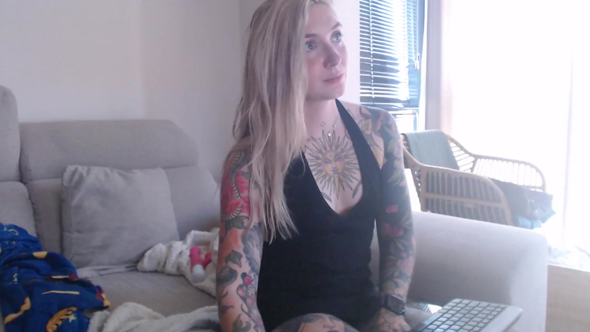 Gallery image thumbnail from Tattoo_bbgirl's myfreecams stream on, 12/17/2025, 15:35 image 13 of 20
