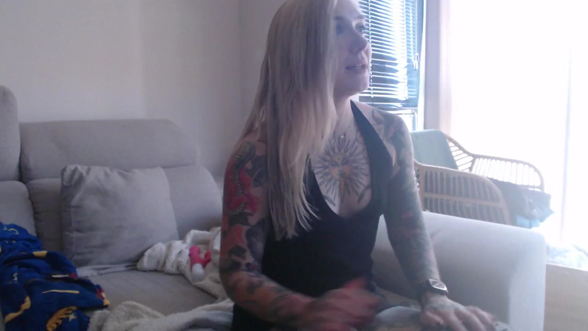 Gallery image thumbnail from Tattoo_bbgirl's myfreecams stream on, 12/17/2025, 15:35 image 14 of 20