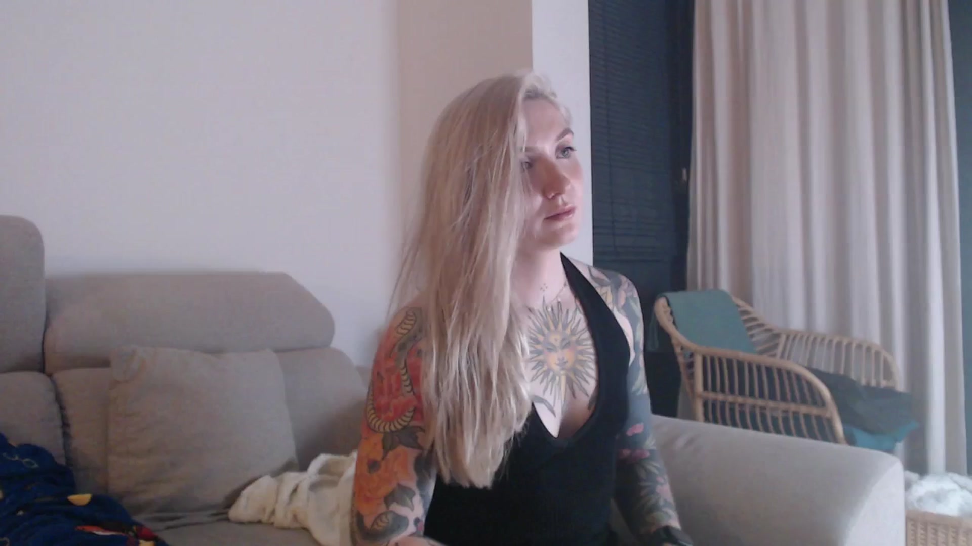 Gallery image thumbnail from Tattoo_bbgirl's myfreecams stream on, 12/17/2025, 17:36 image 18 of 20
