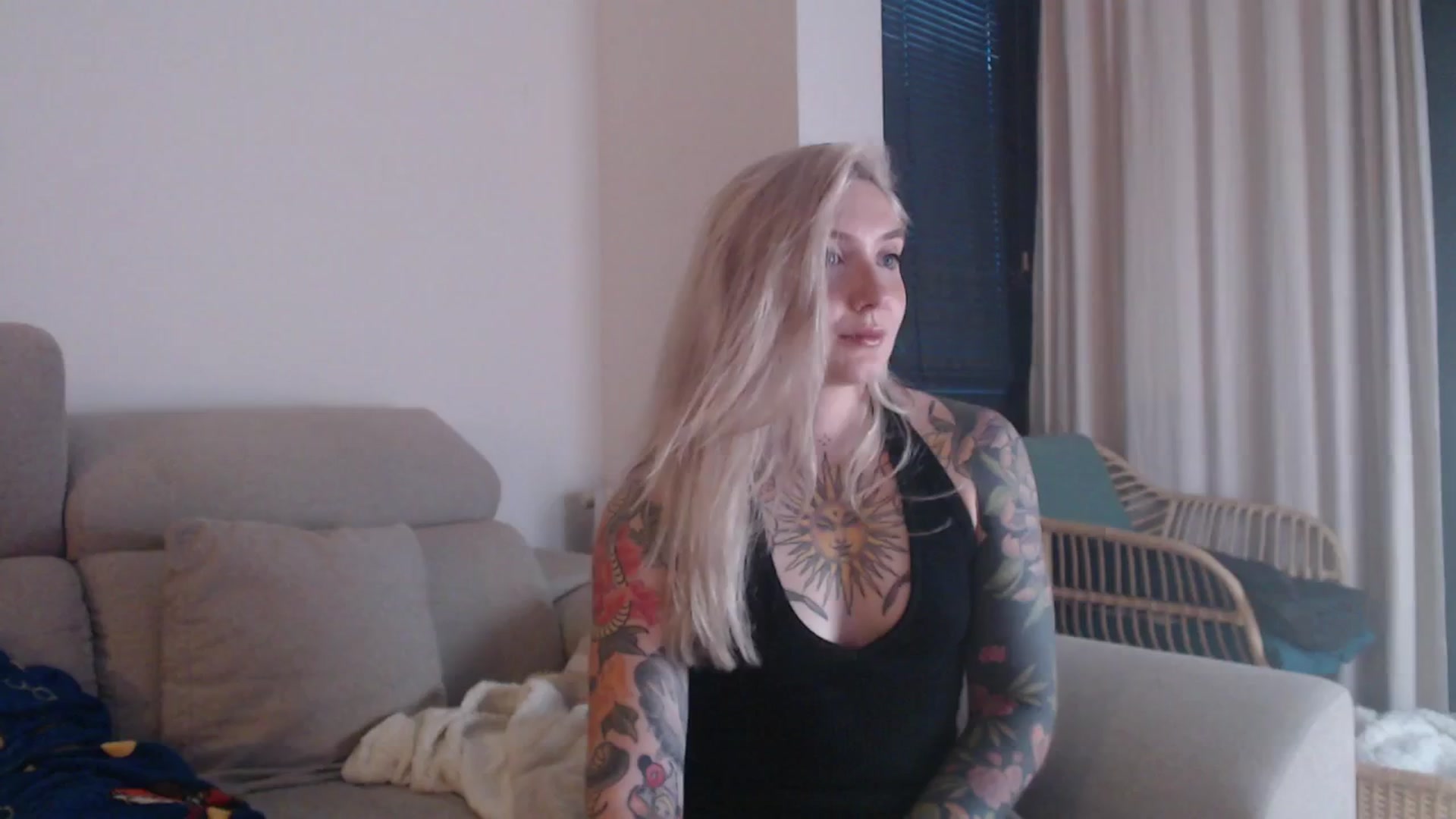 Gallery image thumbnail from Tattoo_bbgirl's myfreecams stream on, 12/17/2025, 17:36 image 15 of 20
