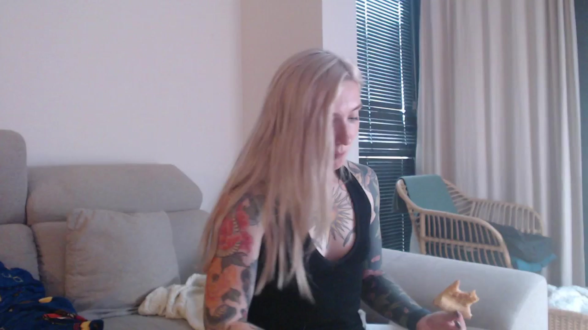 Gallery image thumbnail from Tattoo_bbgirl's myfreecams stream on, 12/17/2025, 17:36 image 6 of 20
