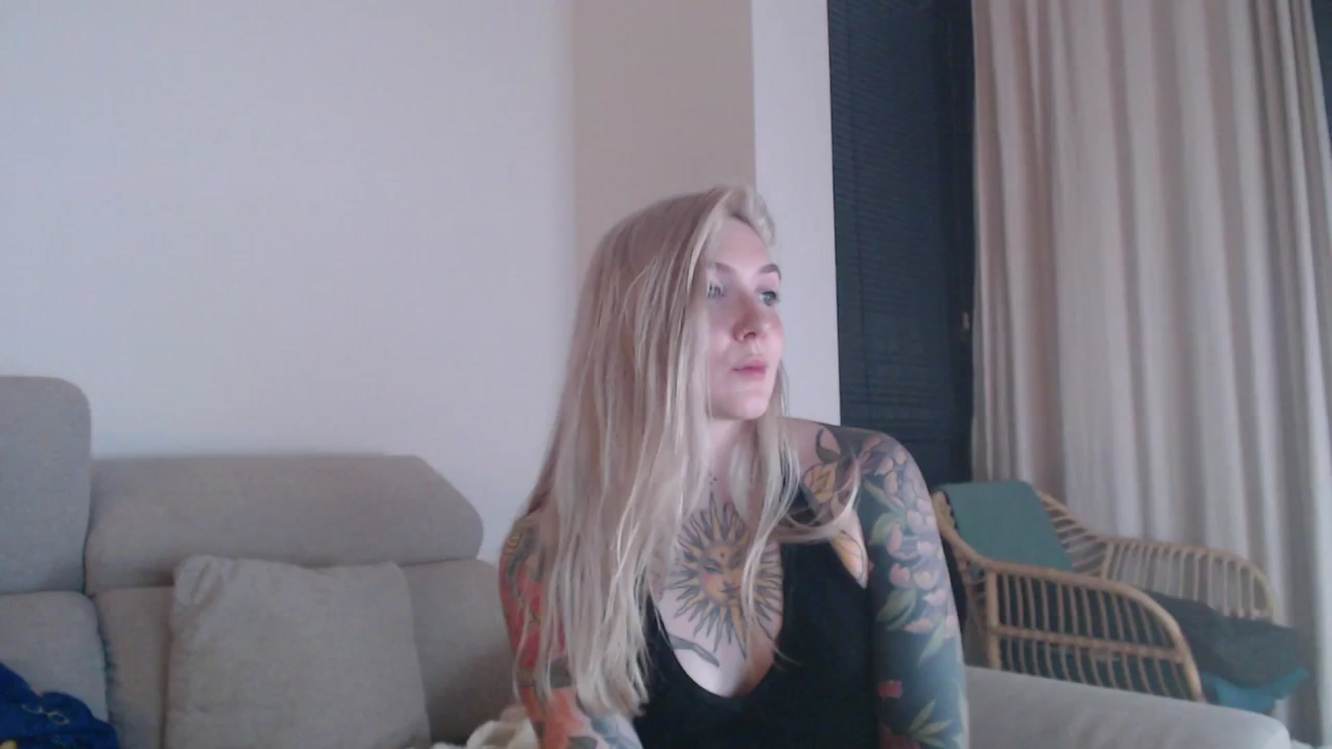 Gallery image thumbnail from Tattoo_bbgirl's myfreecams stream on, 12/17/2025, 20:13 image 18 of 20