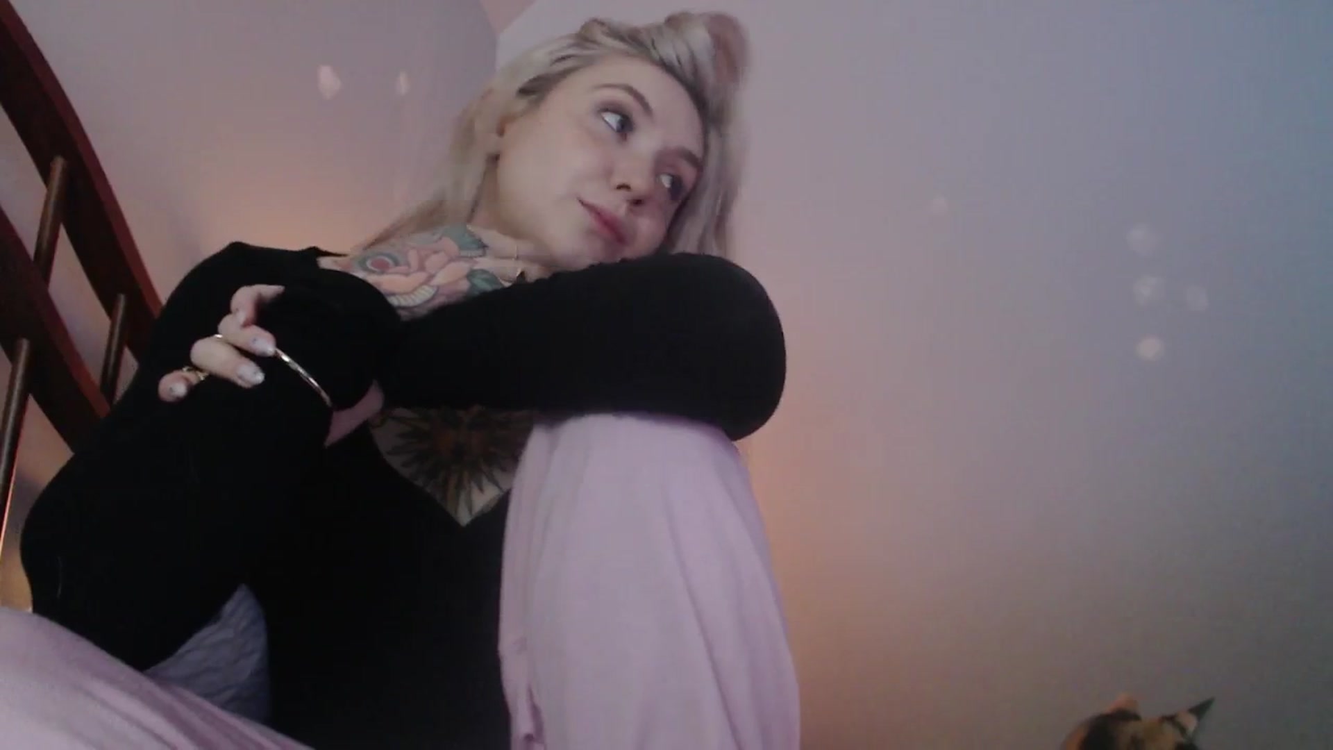 Gallery image thumbnail from Tattoo_bbgirl's myfreecams stream on, 01/05/2026, 22:03 image 18 of 20