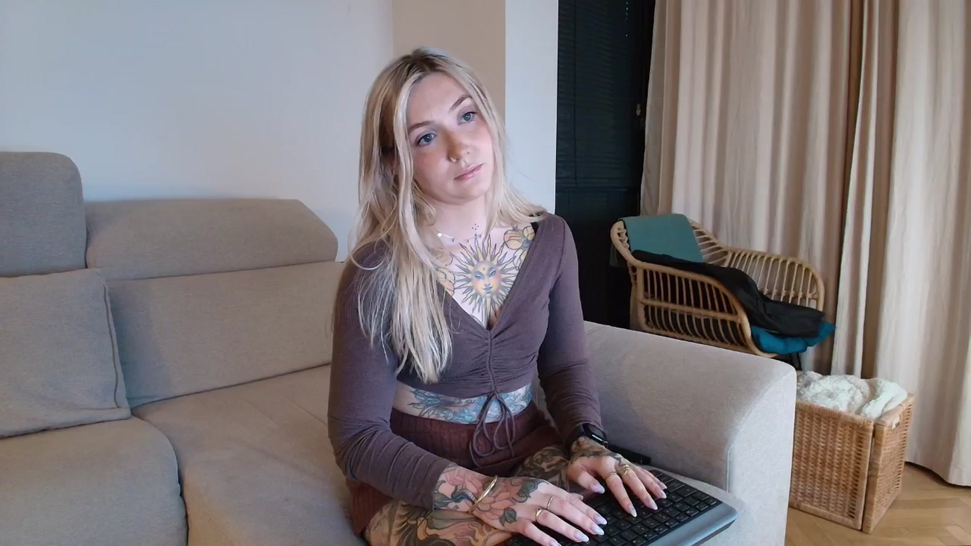 Gallery image thumbnail from Tattoo_bbgirl's myfreecams stream on, 01/16/2026, 17:41 image 16 of 20