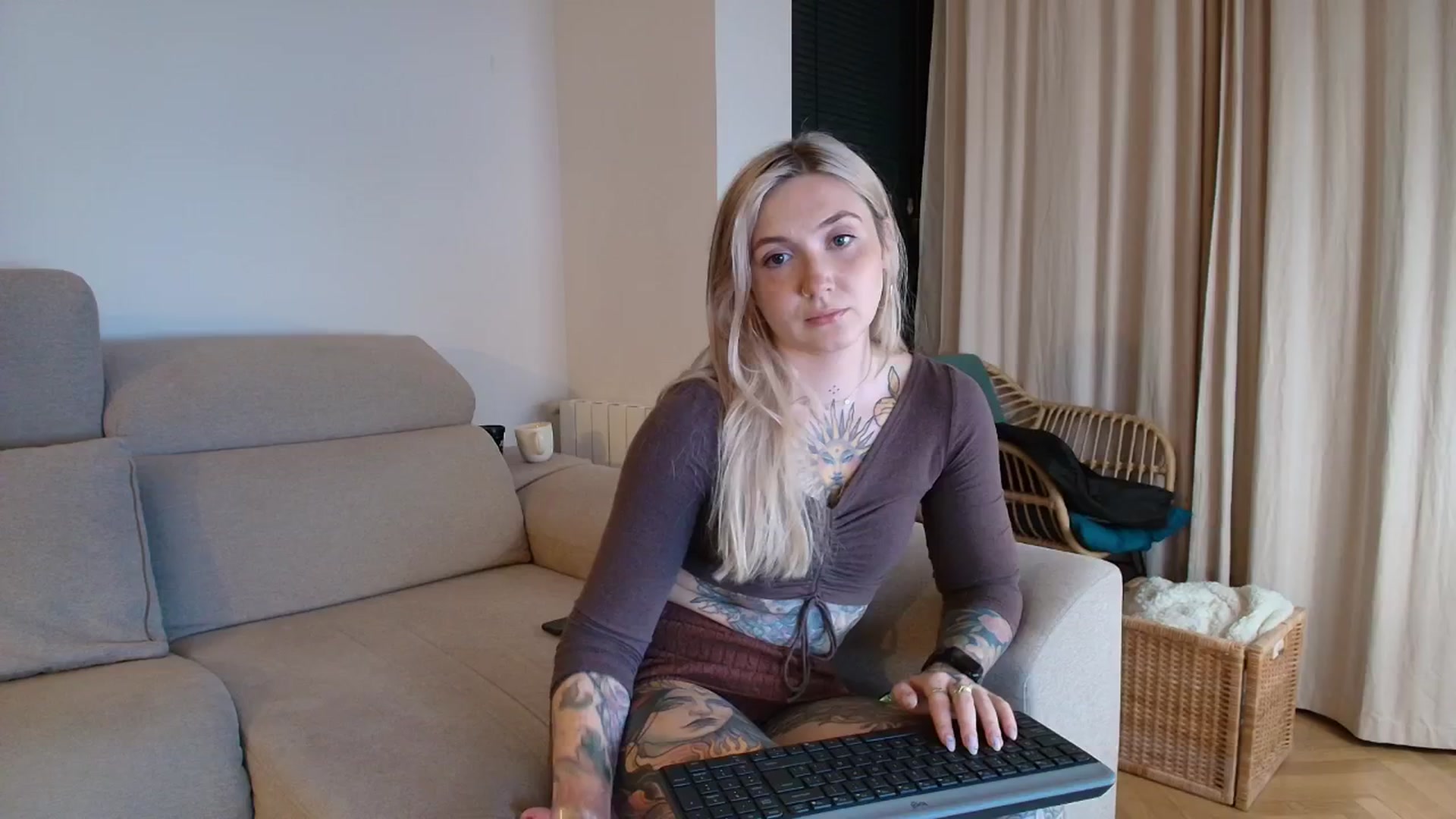 Gallery image thumbnail from Tattoo_bbgirl's myfreecams stream on, 01/16/2026, 19:27 image 15 of 20