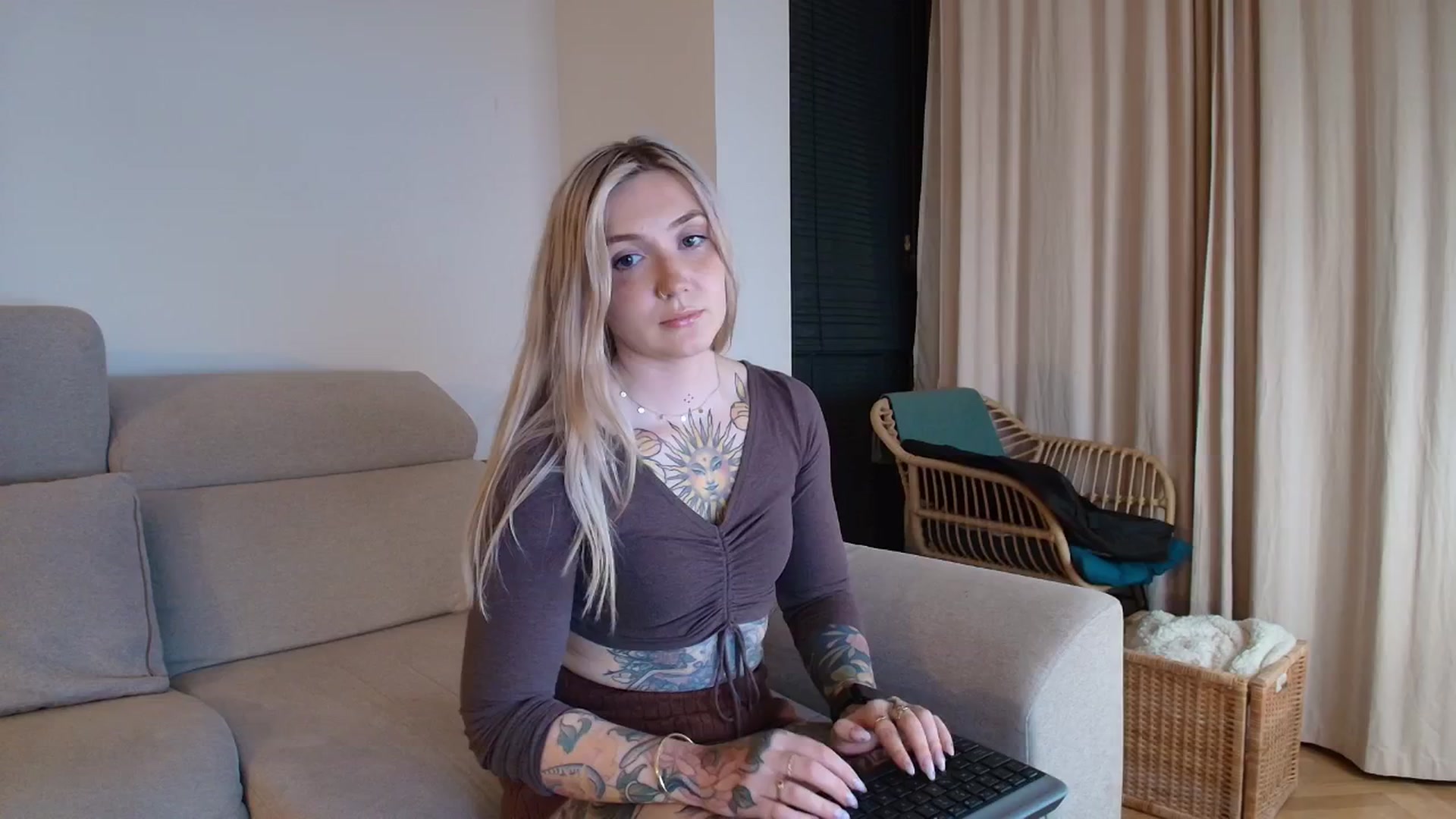 Gallery image thumbnail from Tattoo_bbgirl's myfreecams stream on, 01/16/2026, 19:27 image 11 of 20