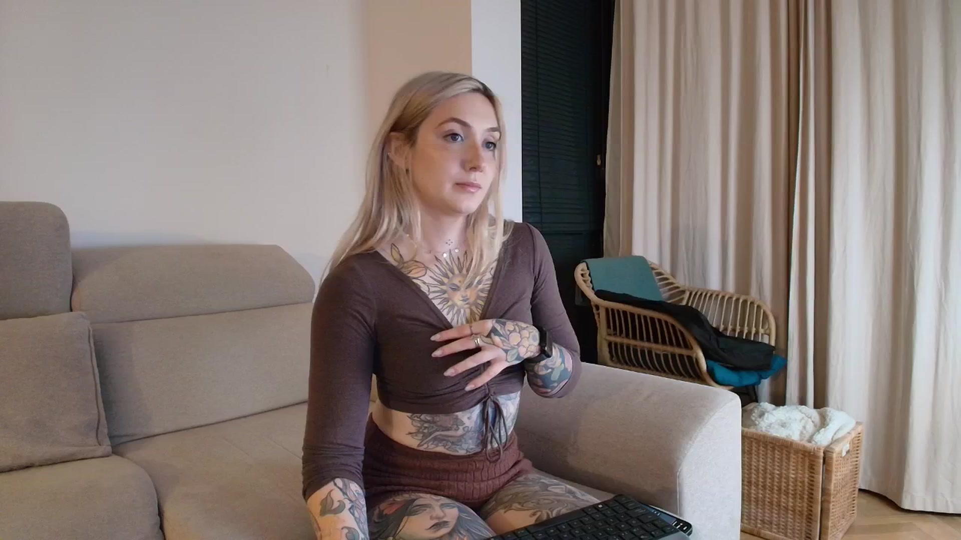 Gallery image thumbnail from Tattoo_bbgirl's myfreecams stream on, 01/16/2026, 19:27 image 8 of 20