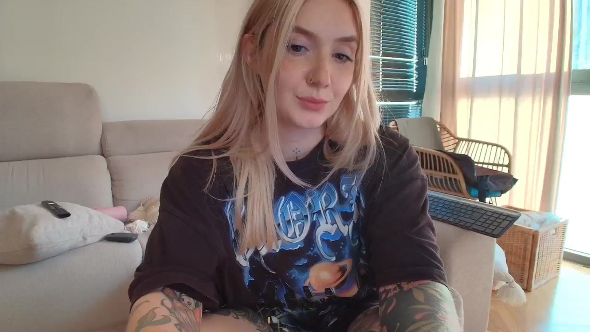 Gallery image thumbnail from Tattoo_bbgirl's myfreecams stream on, 03/07/2026, 17:47 image 14 of 20