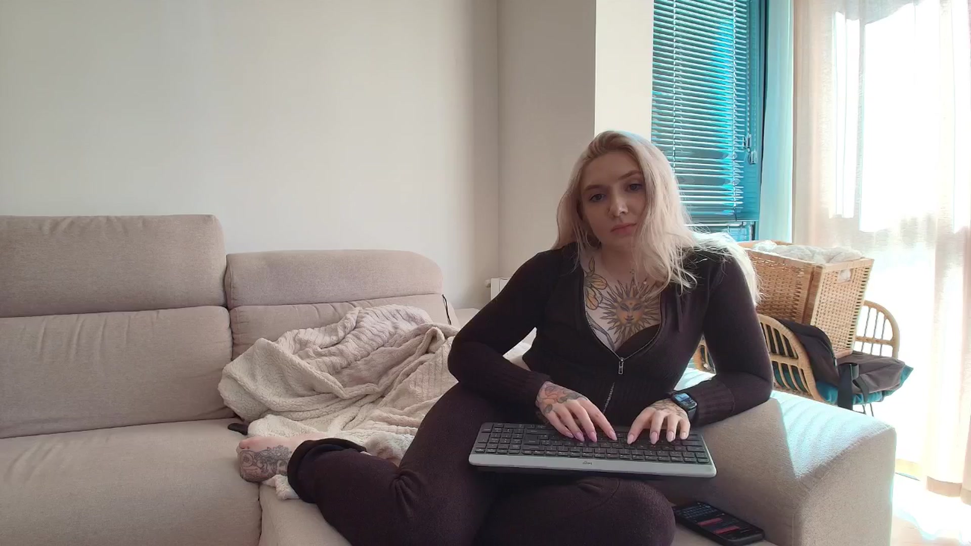 Gallery image thumbnail from Tattoo_bbgirl's myfreecams stream on, 03/30/2026, 15:44 image 15 of 20