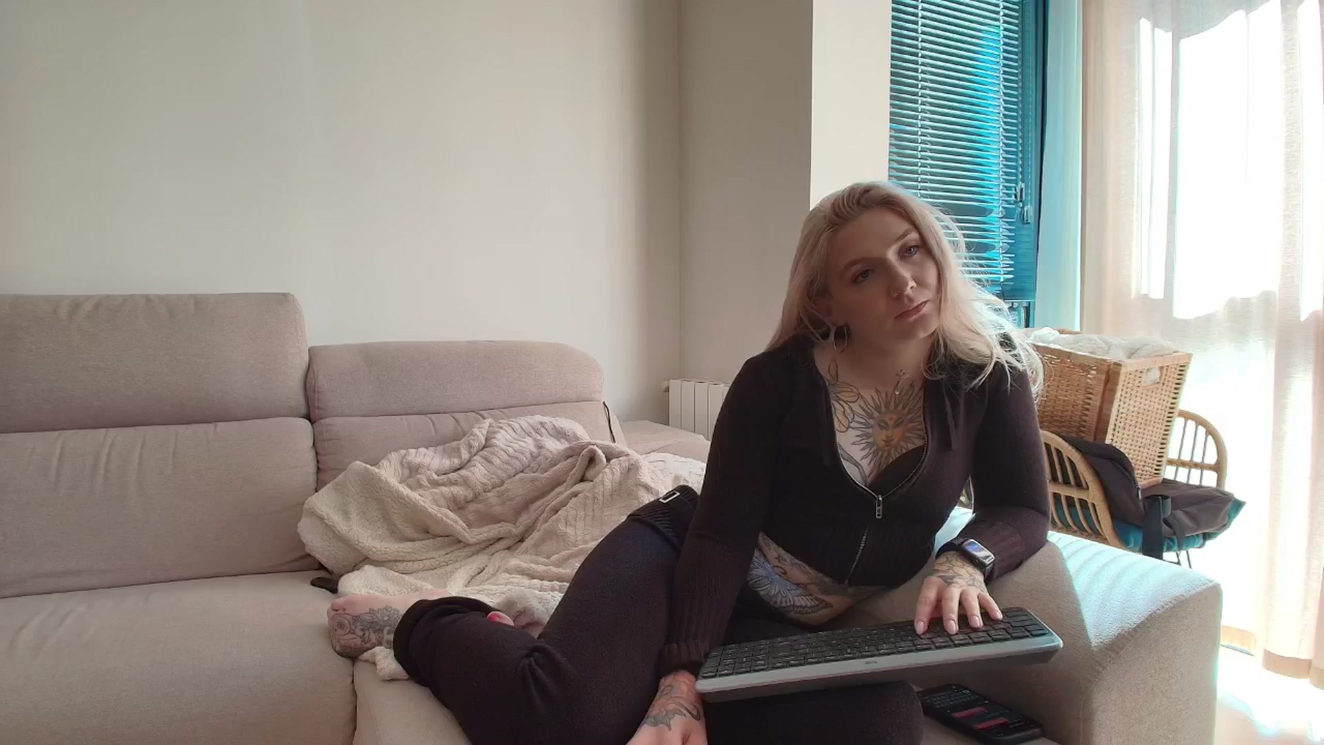 Gallery image thumbnail from Tattoo_bbgirl's myfreecams stream on, 03/30/2026, 15:44 image 12 of 20