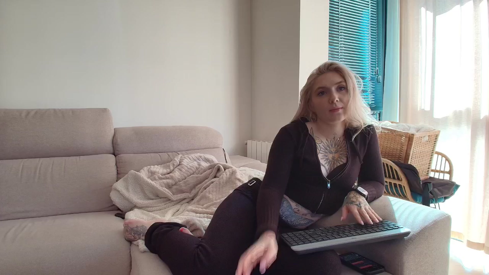 Gallery image thumbnail from Tattoo_bbgirl's myfreecams stream on, 03/30/2026, 15:44 image 10 of 20