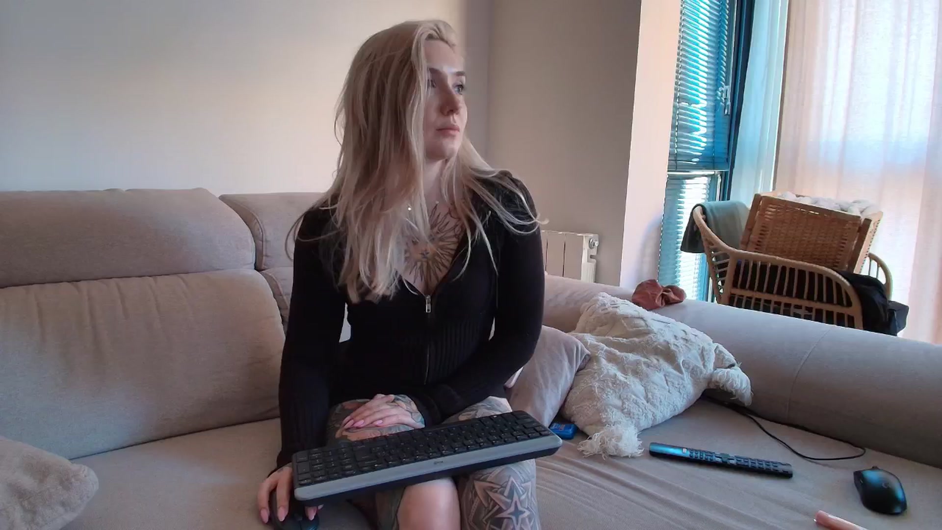 Gallery image thumbnail from Tattoo_bbgirl's myfreecams stream on, 04/01/2026, 18:42 image 16 of 20