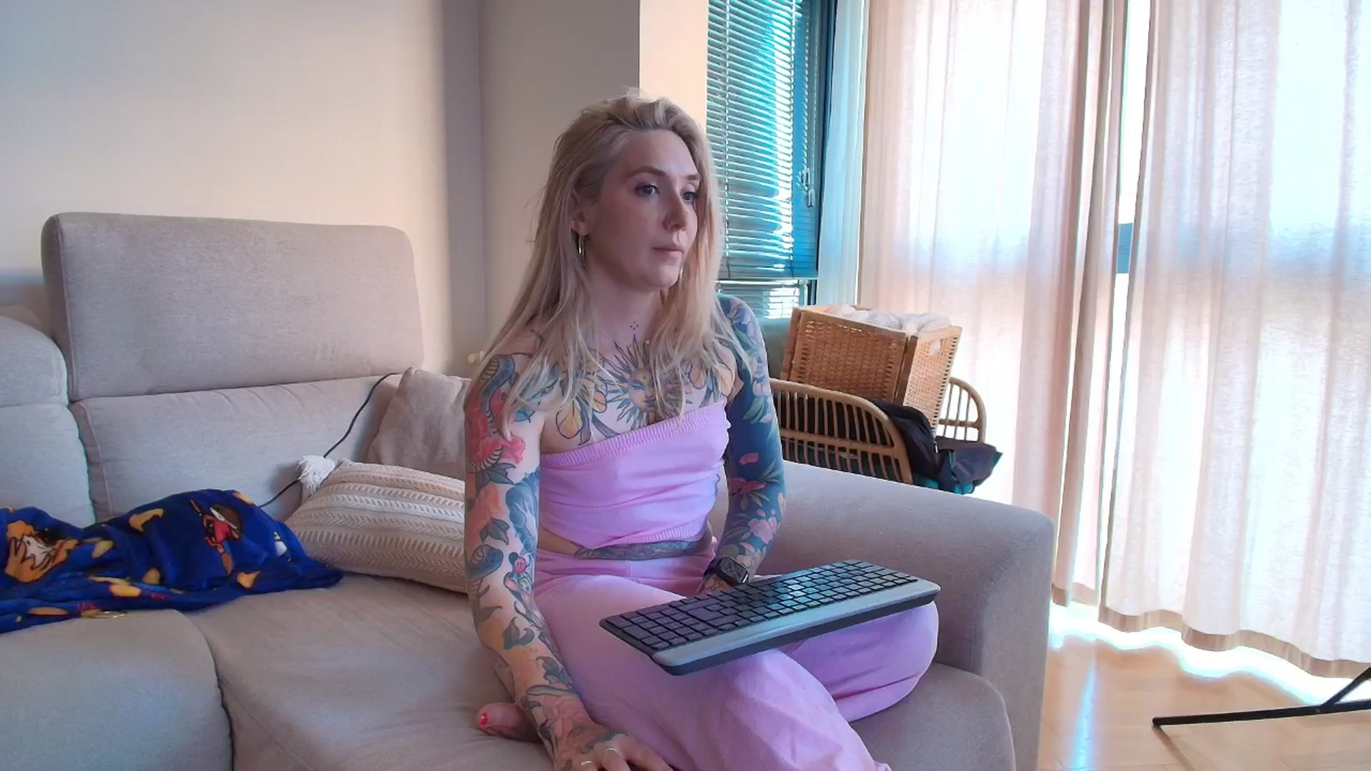 Gallery image thumbnail from Tattoo_bbgirl's myfreecams stream on, 04/04/2026, 19:57 image 4 of 20