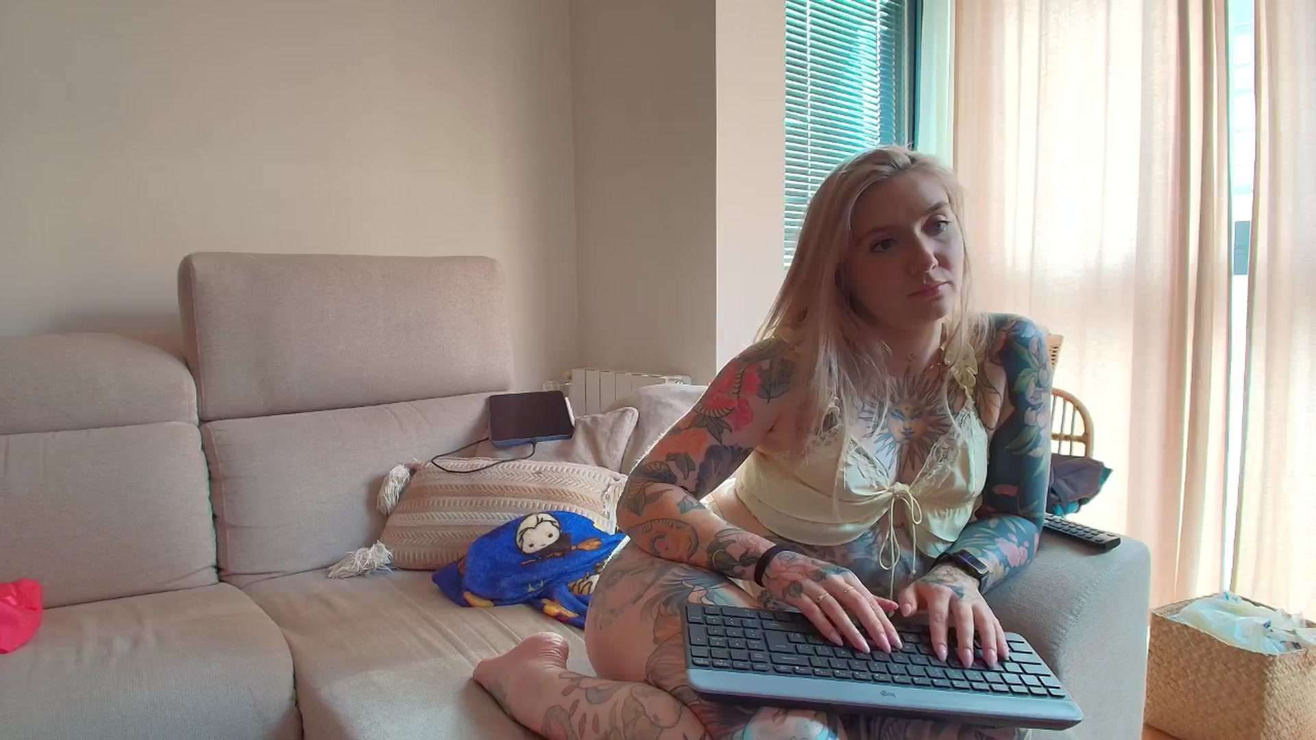 Gallery image thumbnail from Tattoo_bbgirl's myfreecams stream on, 04/06/2026, 18:14 image 14 of 20