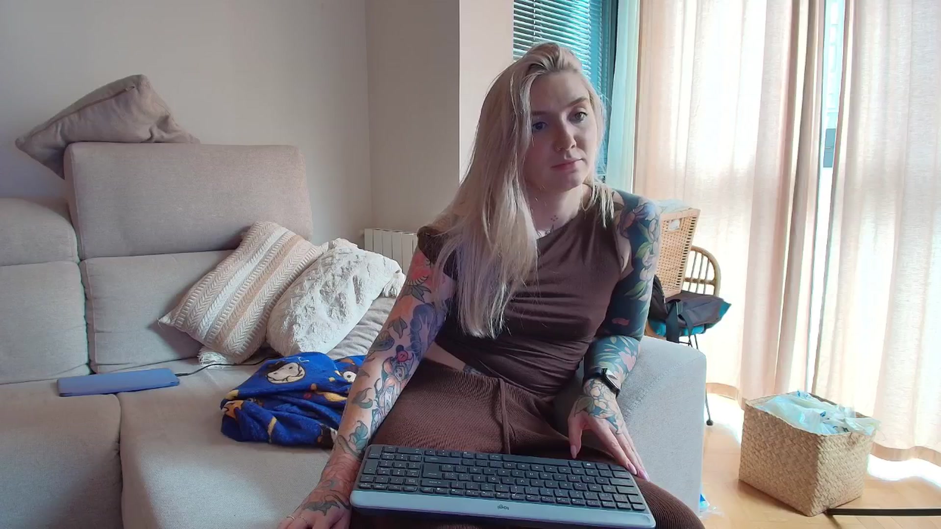 Gallery image thumbnail from Tattoo_bbgirl's myfreecams stream on, 04/07/2026, 15:38 image 19 of 20
