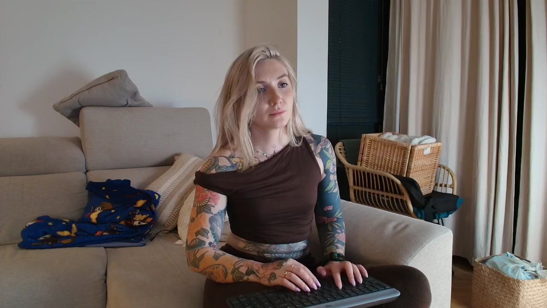 Gallery image thumbnail from Tattoo_bbgirl's myfreecams stream on, 04/07/2026, 19:11 image 18 of 20