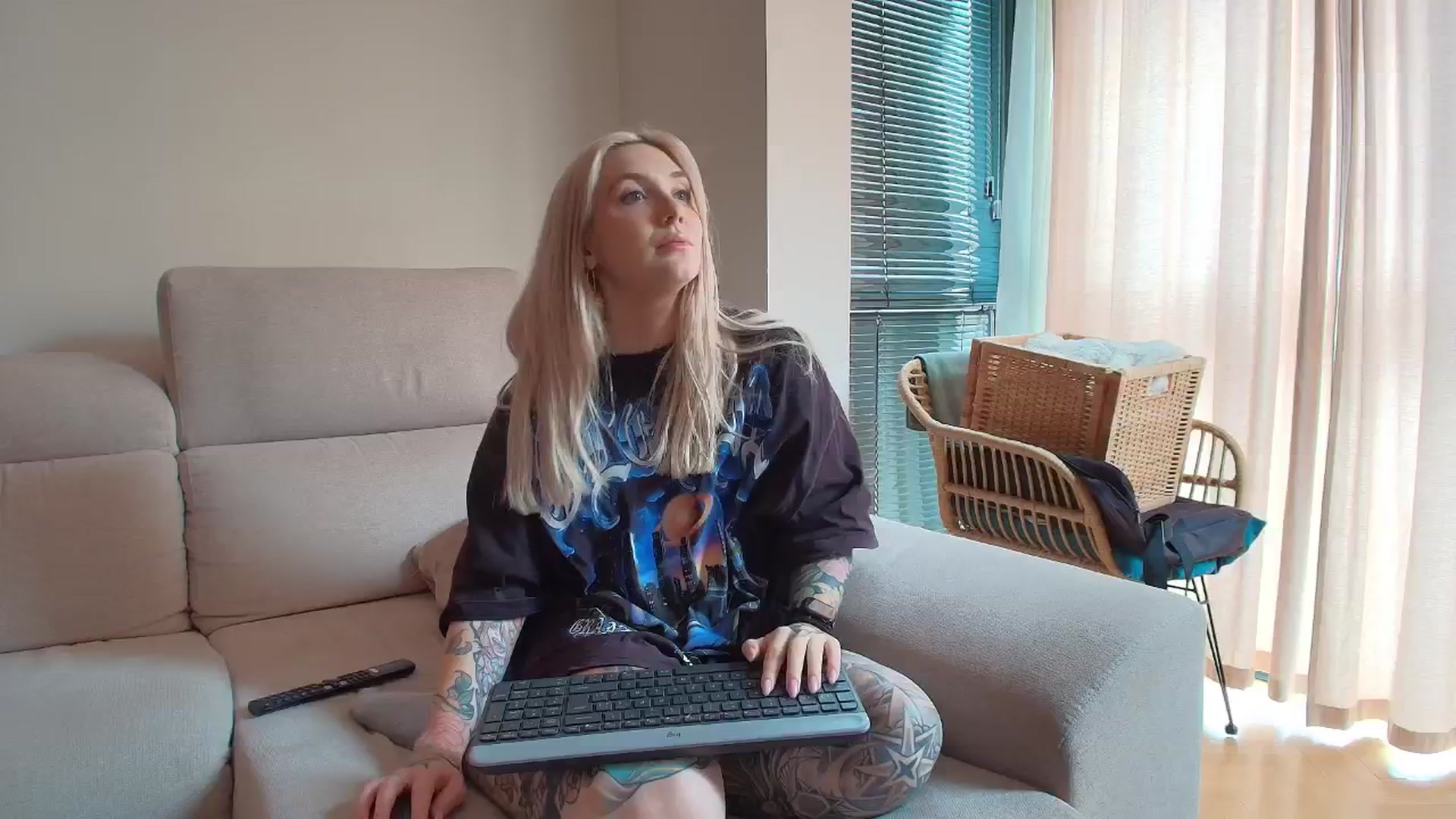 Gallery image thumbnail from Tattoo_bbgirl's myfreecams stream on, 04/11/2026, 16:39 image 9 of 20