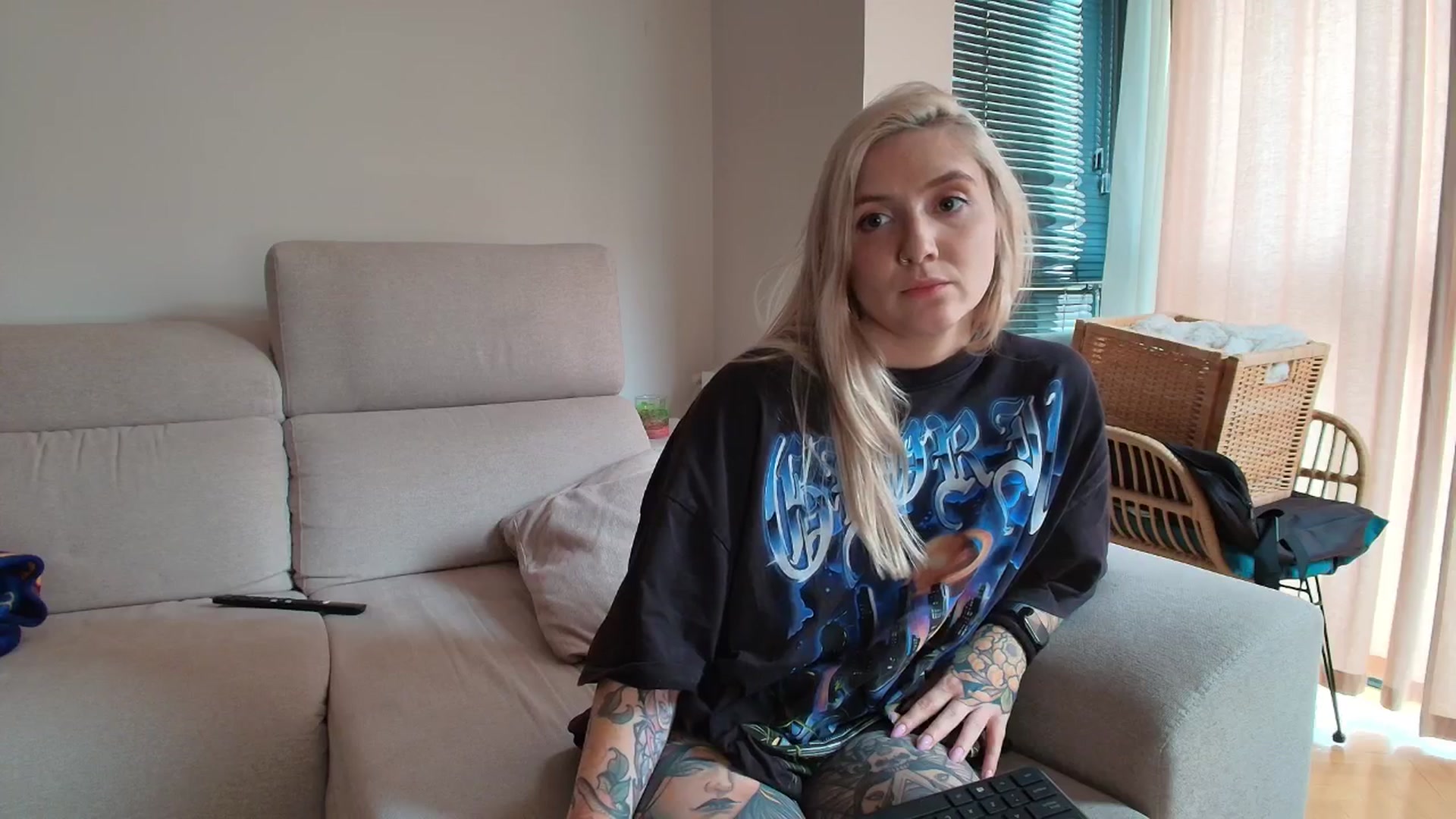Gallery image thumbnail from Tattoo_bbgirl's myfreecams stream on, 04/11/2026, 17:28 image 10 of 20