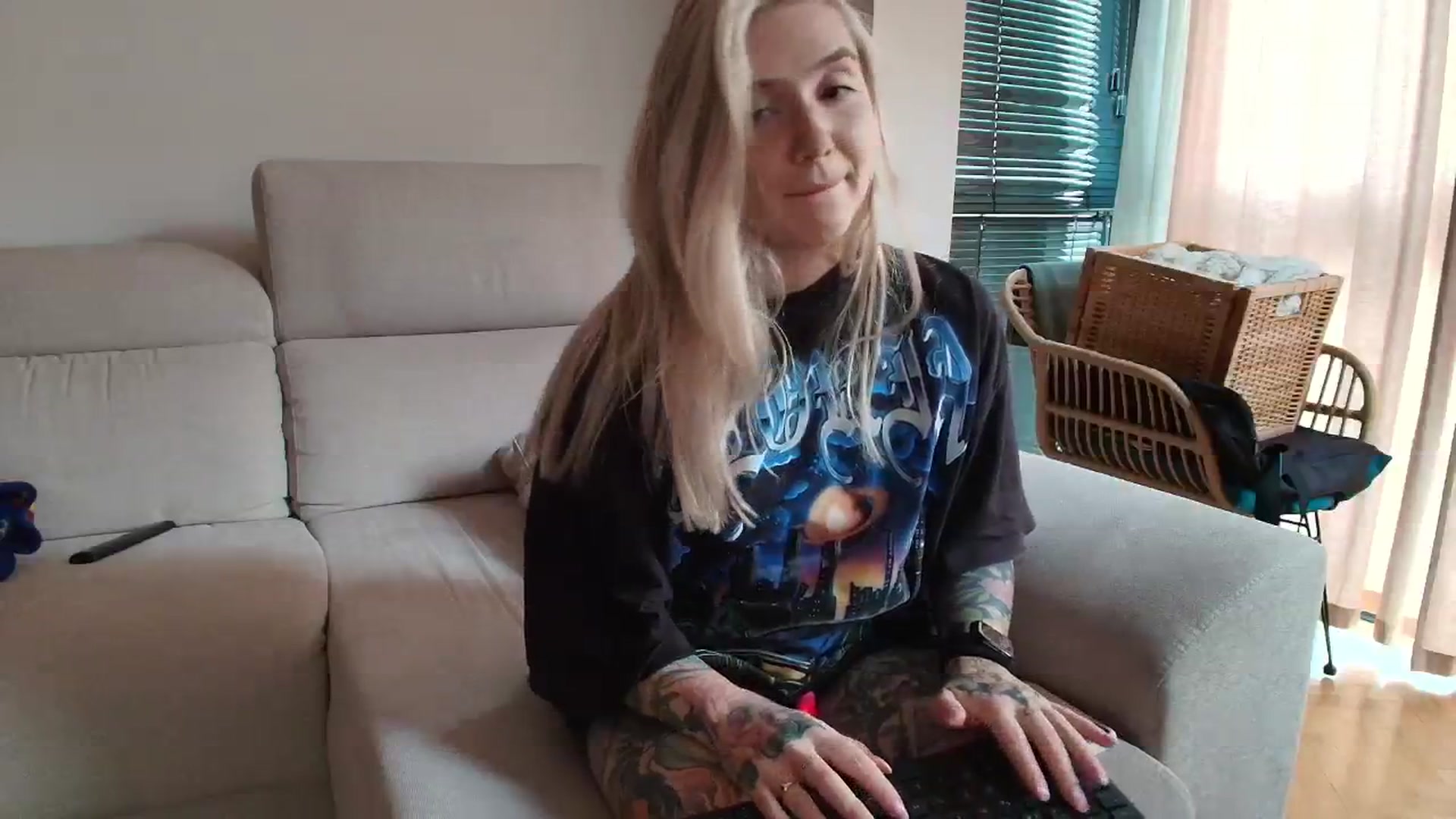 Gallery image thumbnail from Tattoo_bbgirl's myfreecams stream on, 04/11/2026, 17:28 image 18 of 20