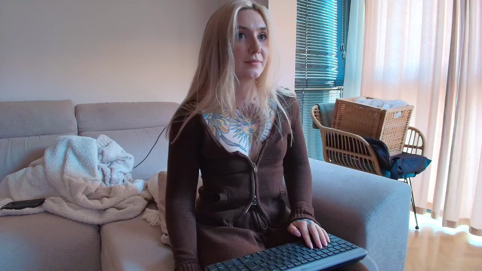 Gallery image thumbnail from Tattoo_bbgirl's myfreecams stream on, 04/15/2026, 18:28 image 6 of 20