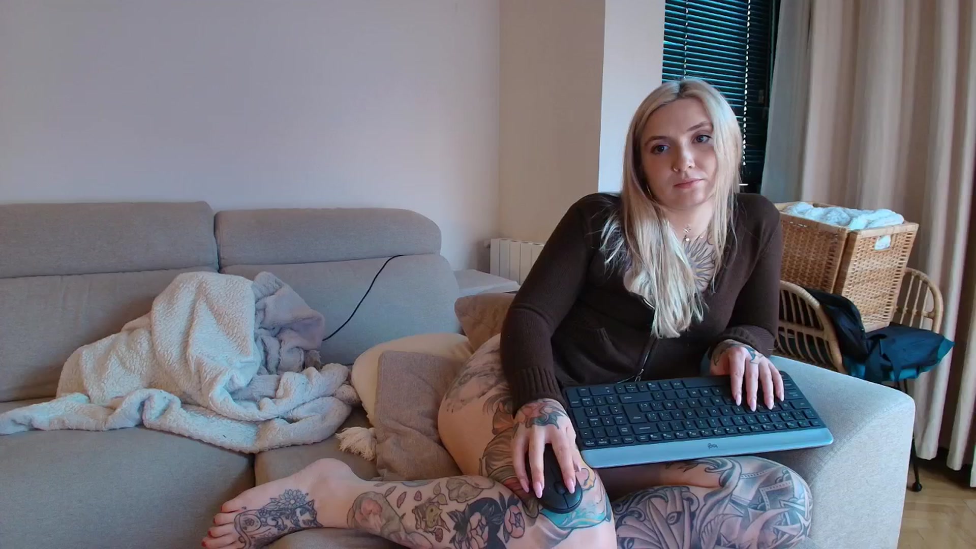Gallery image thumbnail from Tattoo_bbgirl's myfreecams stream on, 04/15/2026, 18:28 image 19 of 20