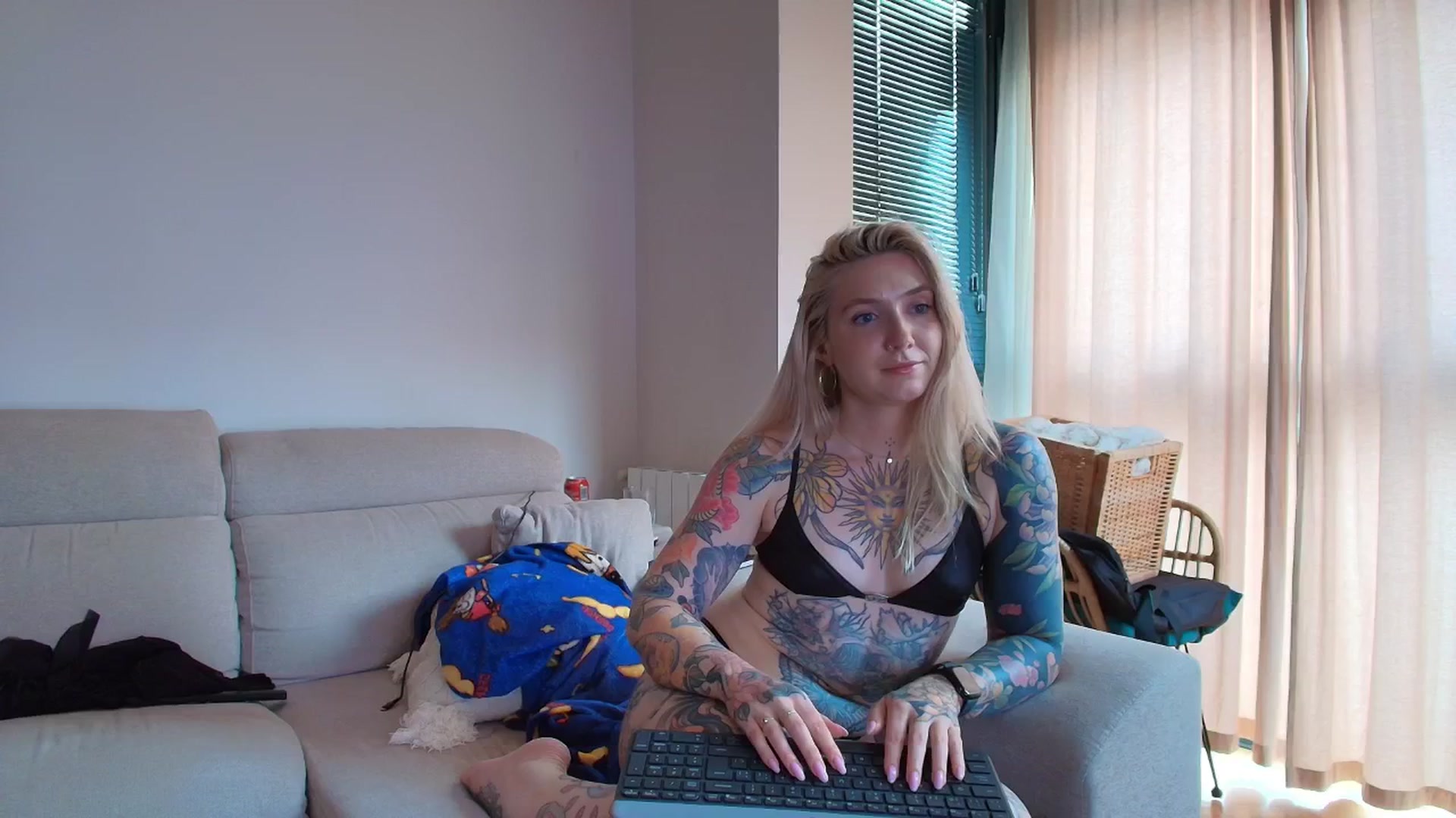 Gallery image thumbnail from Tattoo_bbgirl's myfreecams stream on, 04/17/2026, 22:00 image 2 of 20