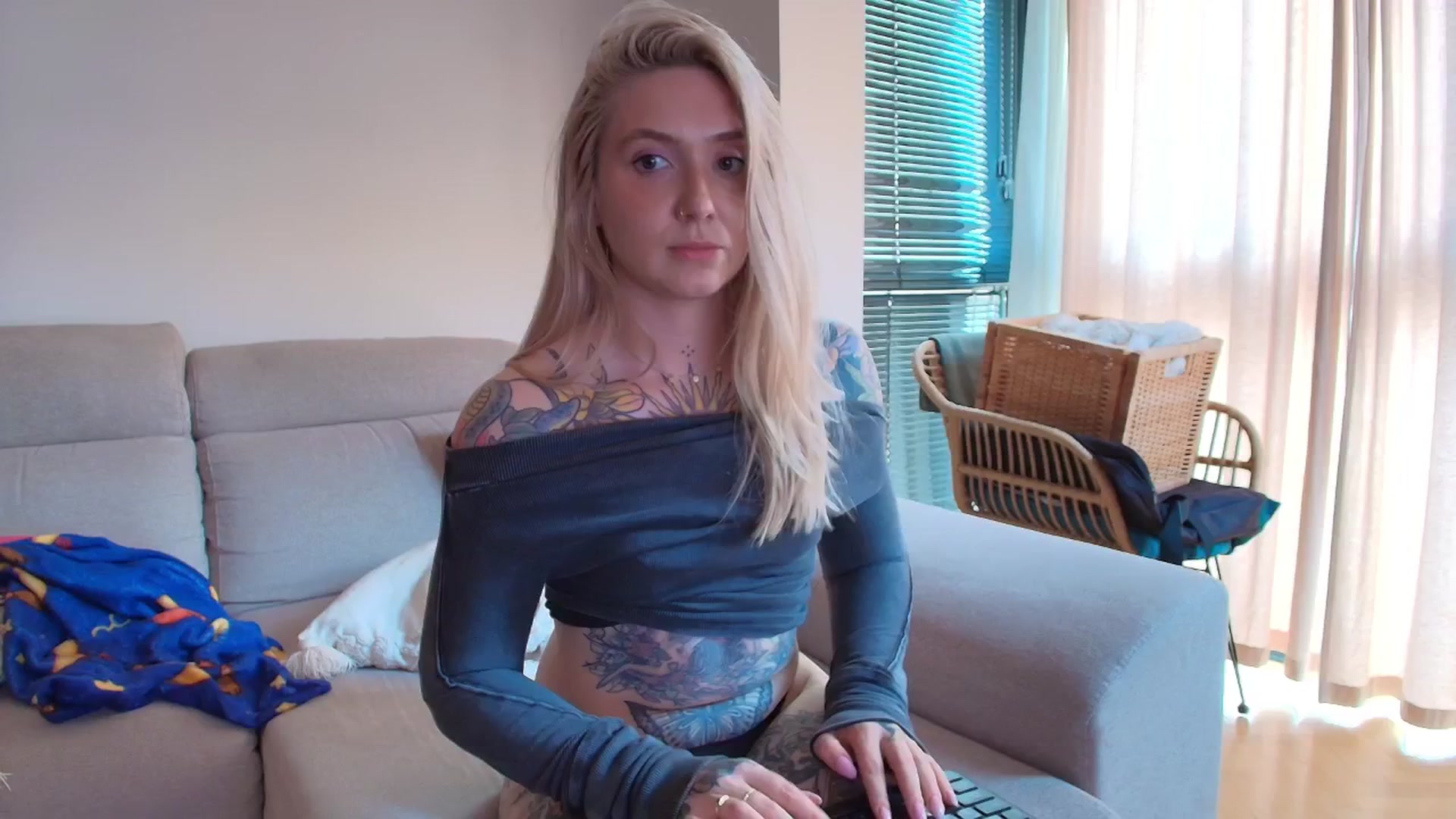 Gallery image thumbnail from Tattoo_bbgirl's myfreecams stream on, 04/18/2026, 20:35 image 3 of 20