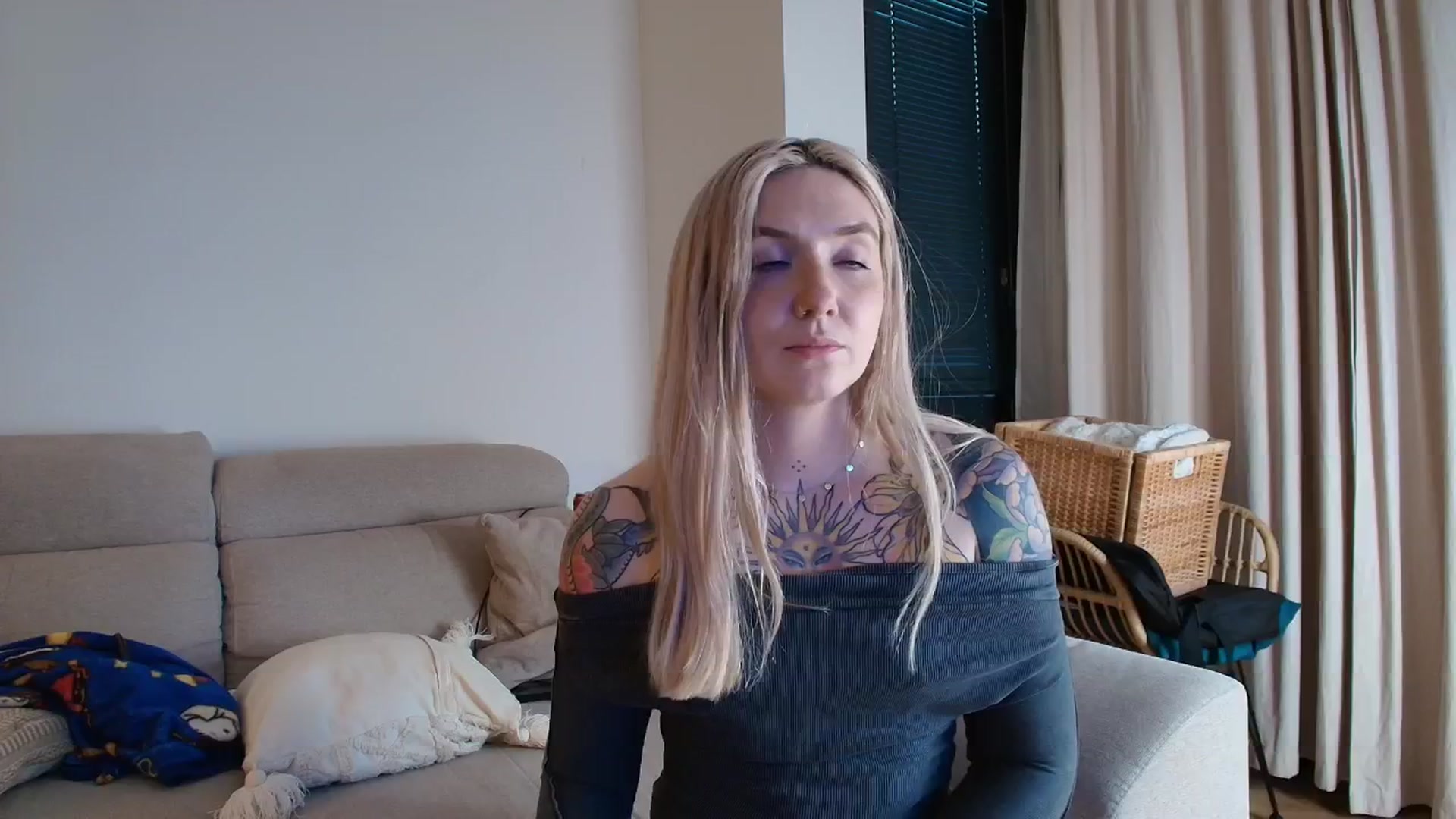 Gallery image thumbnail from Tattoo_bbgirl's myfreecams stream on, 04/18/2026, 20:35 image 12 of 20