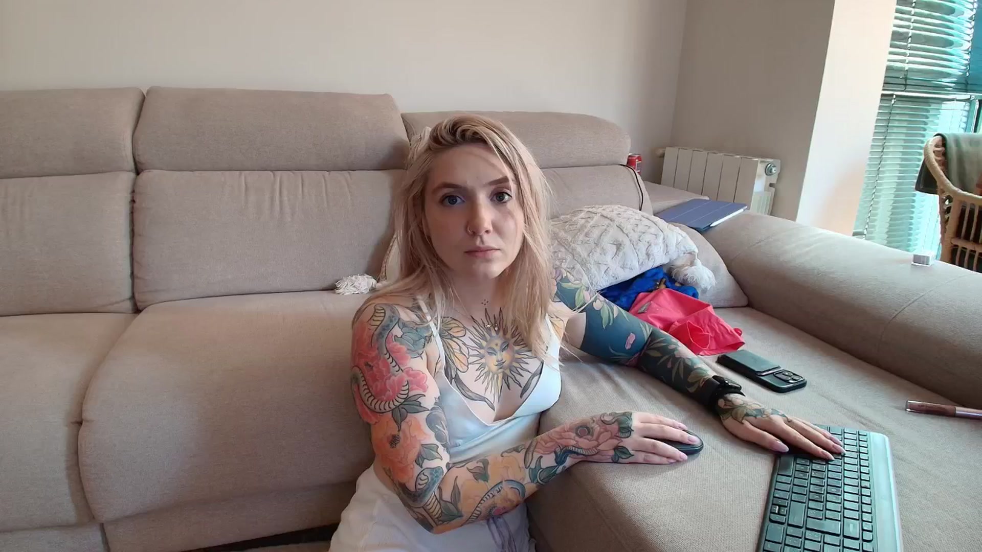 Gallery image thumbnail from Tattoo_bbgirl's myfreecams stream on, 04/20/2026, 17:27 image 7 of 20