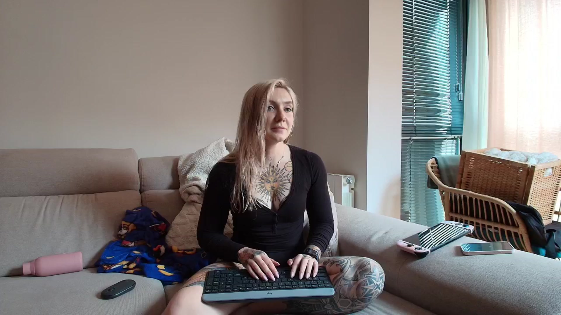Gallery image thumbnail from Tattoo_bbgirl's myfreecams stream on, 04/21/2026, 14:43 image 12 of 20