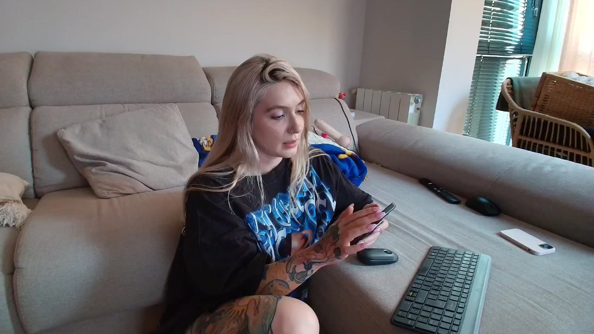 Gallery image thumbnail from Tattoo_bbgirl's myfreecams stream on, 04/22/2026, 18:37 image 13 of 20