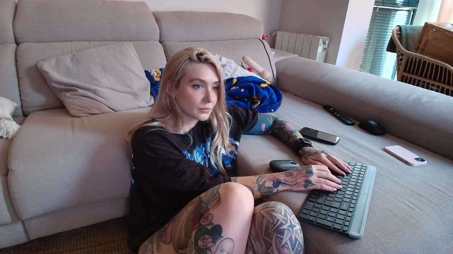 Gallery image thumbnail from Tattoo_bbgirl's myfreecams stream on, 04/22/2026, 18:37 image 9 of 20