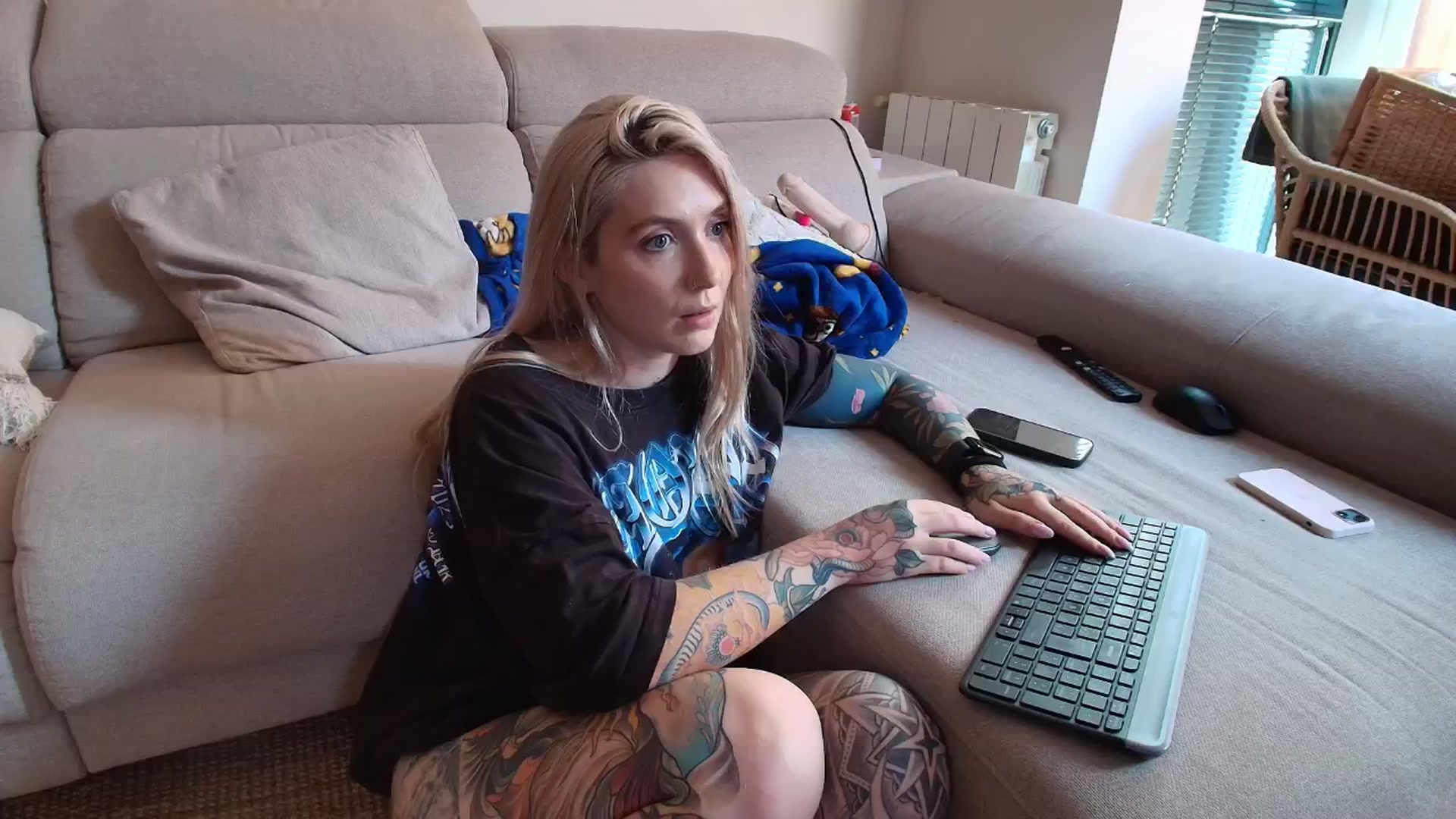 Gallery image thumbnail from Tattoo_bbgirl's myfreecams stream on, 04/22/2026, 18:37 image 7 of 20