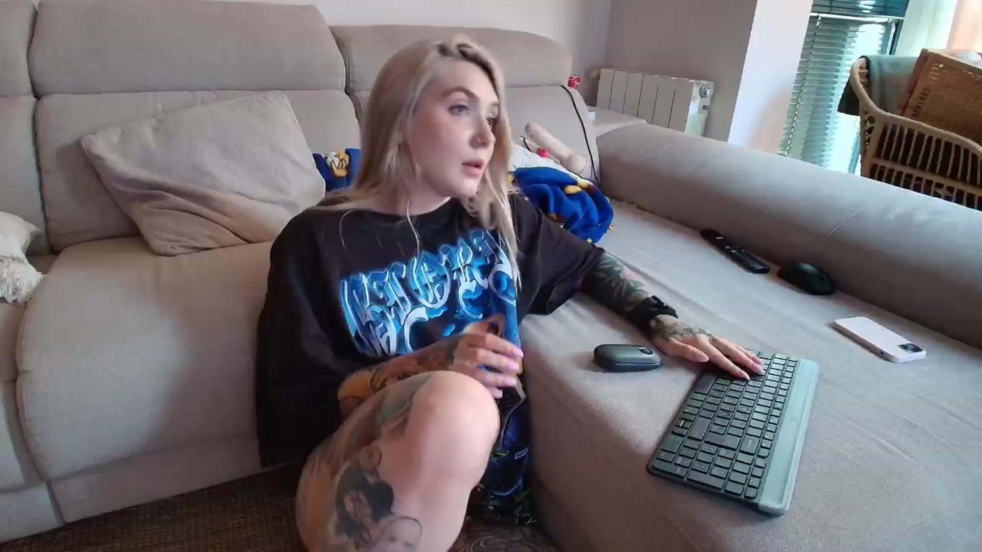 Gallery image thumbnail from Tattoo_bbgirl's myfreecams stream on, 04/22/2026, 18:37 image 12 of 20