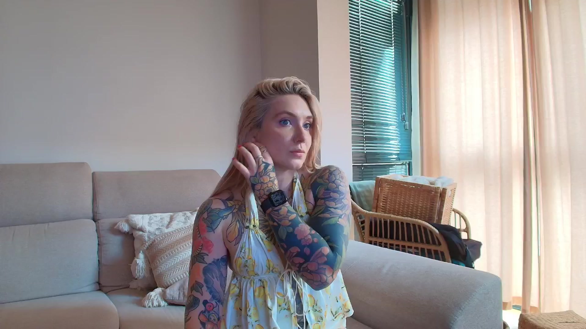 Gallery image thumbnail from Tattoo_bbgirl's myfreecams stream on, 04/28/2026, 17:00 image 17 of 20