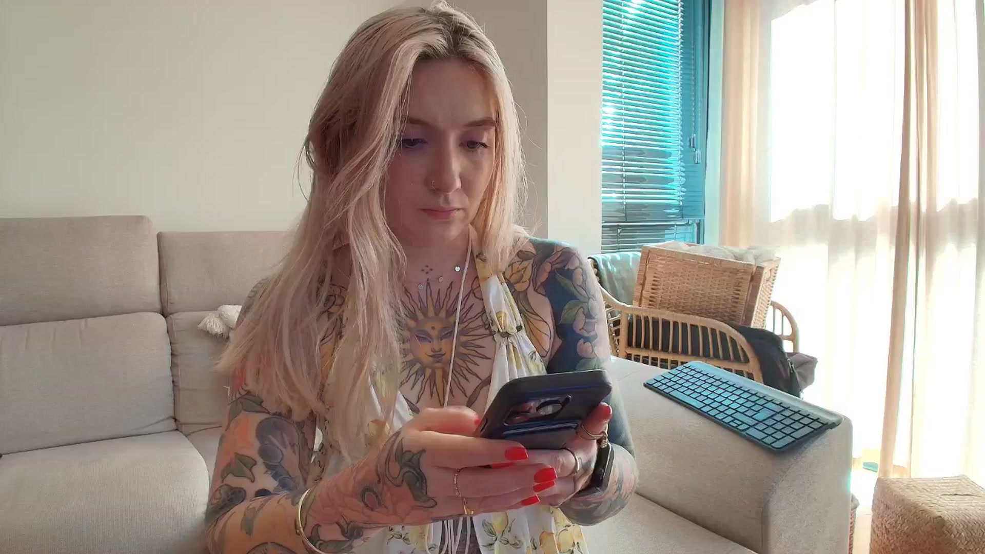 Gallery image thumbnail from Tattoo_bbgirl's myfreecams stream on, 04/28/2026, 17:00 image 4 of 20