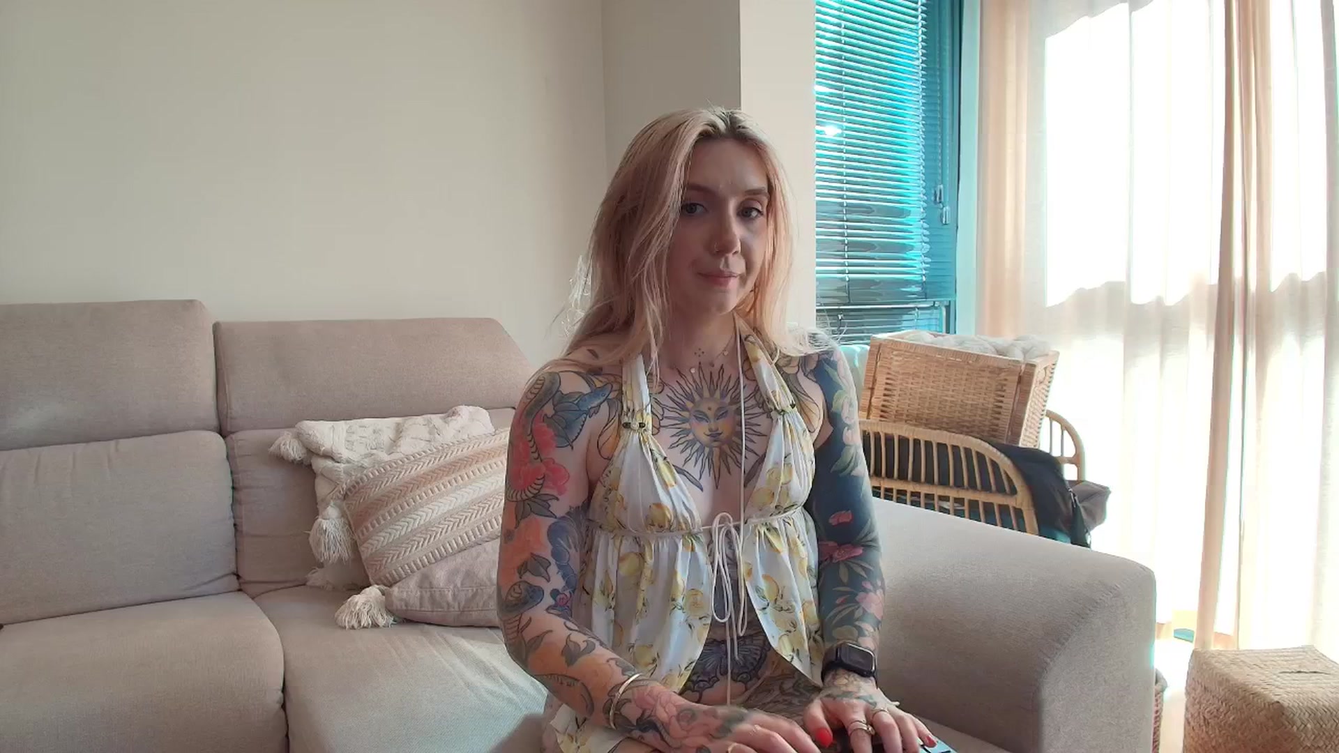 Gallery image thumbnail from Tattoo_bbgirl's myfreecams stream on, 04/28/2026, 17:00 image 2 of 20