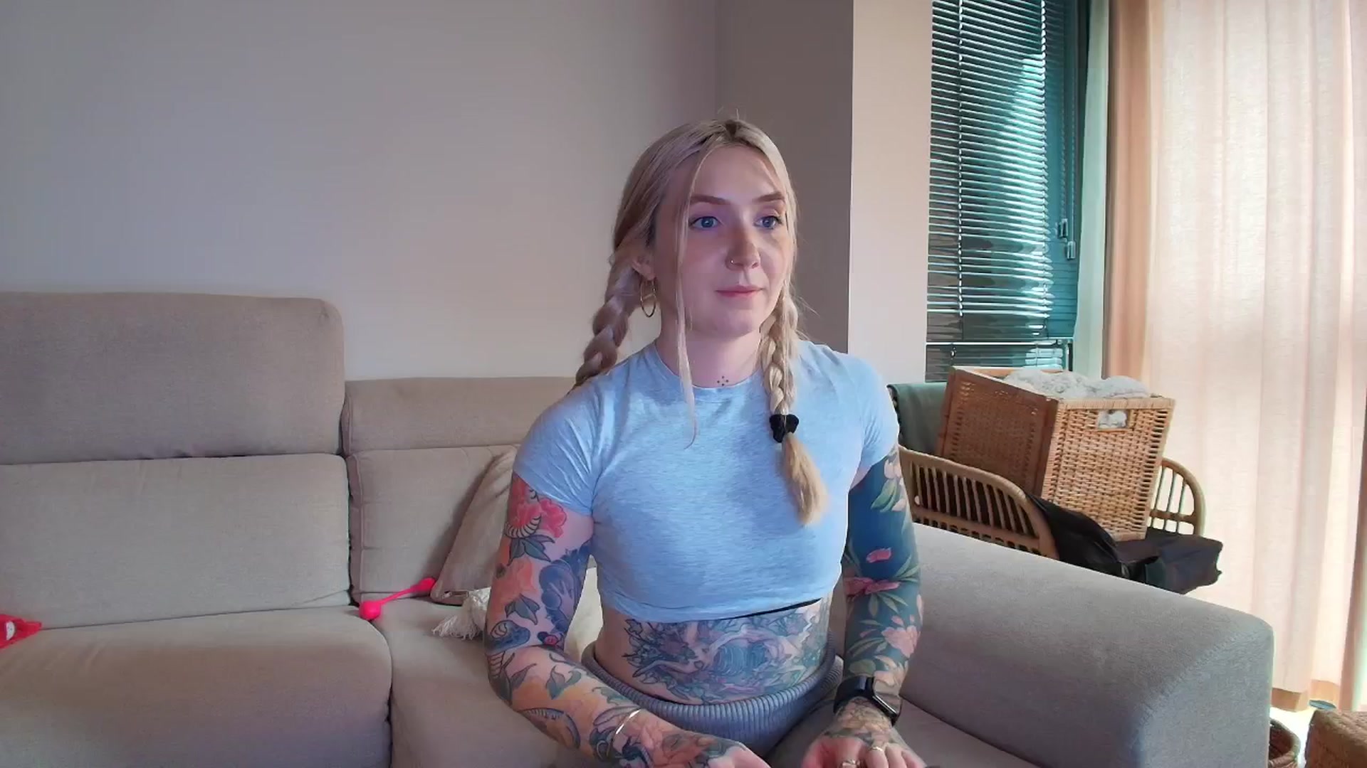 Gallery image thumbnail from Tattoo_bbgirl's myfreecams stream on, 05/02/2026, 18:20 image 17 of 20