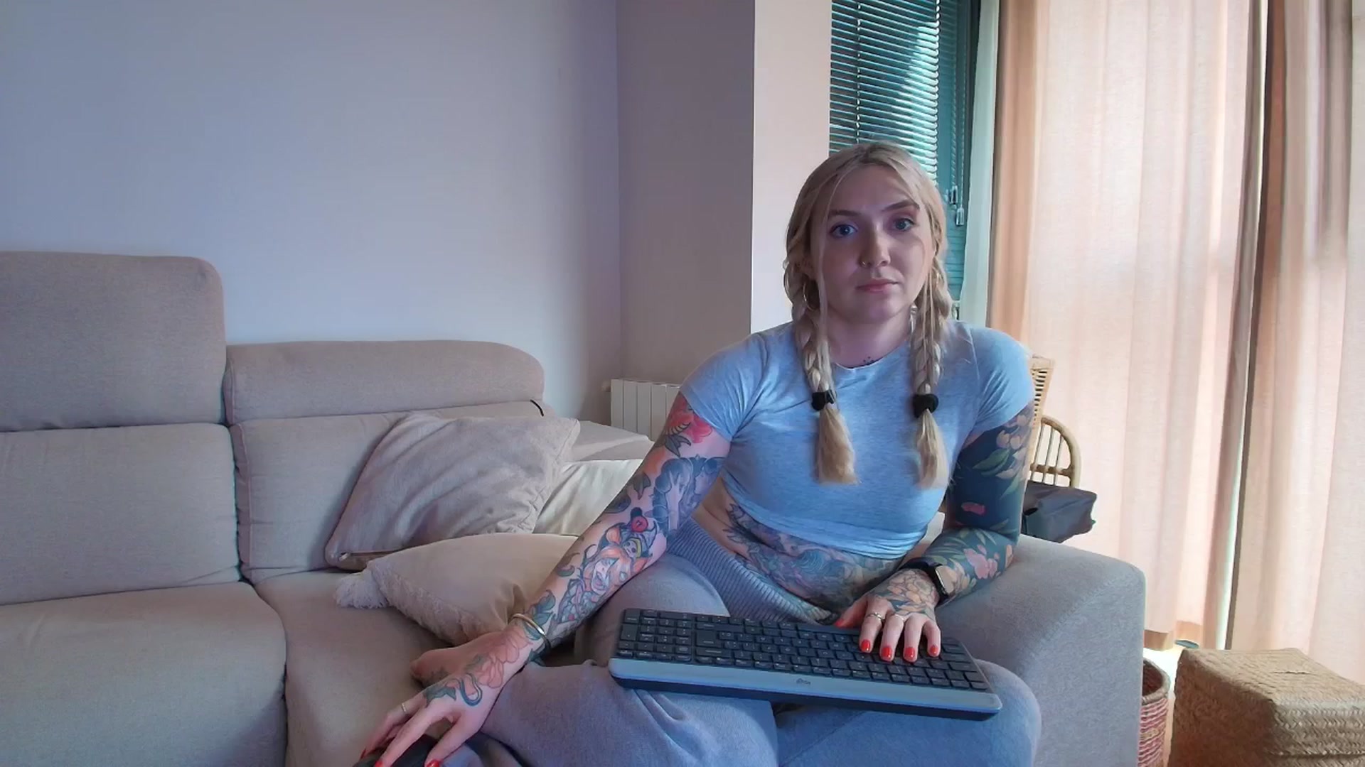 Gallery image thumbnail from Tattoo_bbgirl's myfreecams stream on, 05/02/2026, 18:20 image 6 of 20