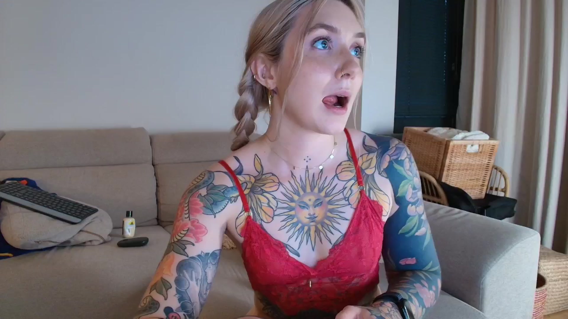 Gallery image thumbnail from Tattoo_bbgirl's myfreecams stream on, 05/04/2026, 20:04 image 18 of 20
