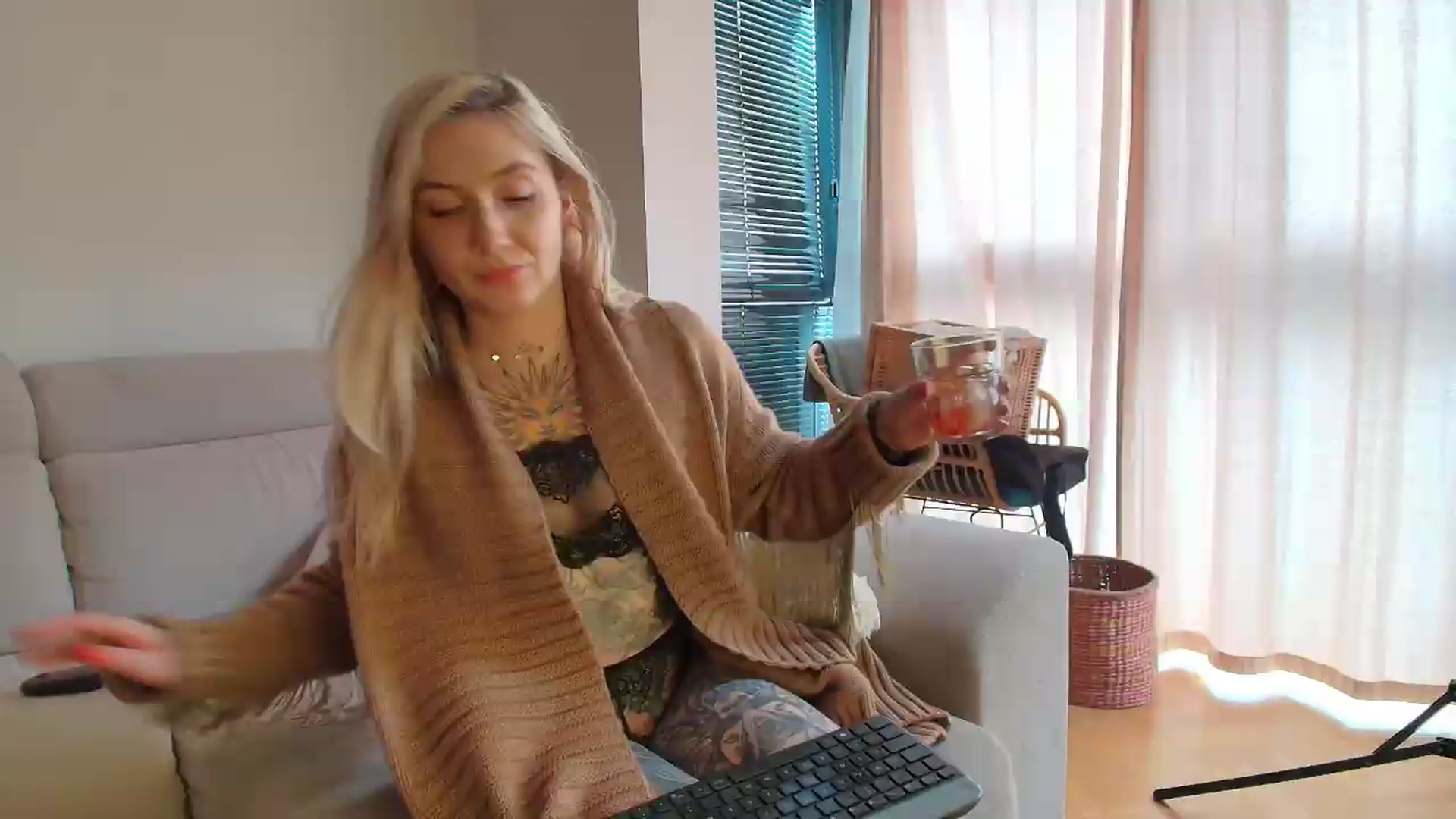 Gallery image thumbnail from Tattoo_bbgirl's myfreecams stream on, 05/08/2026, 17:45 image 16 of 20