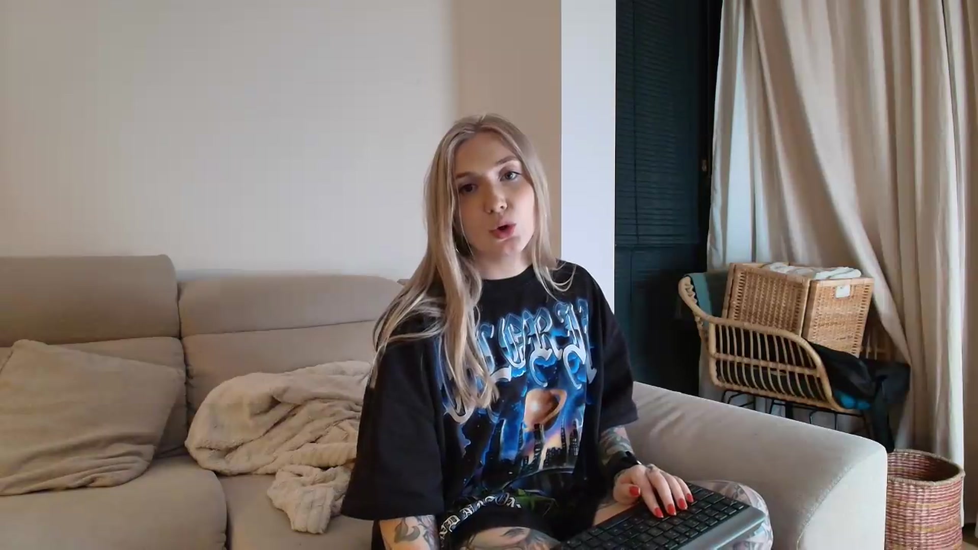 Gallery image thumbnail from Tattoo_bbgirl's myfreecams stream on, 05/16/2026, 21:16 image 18 of 20
