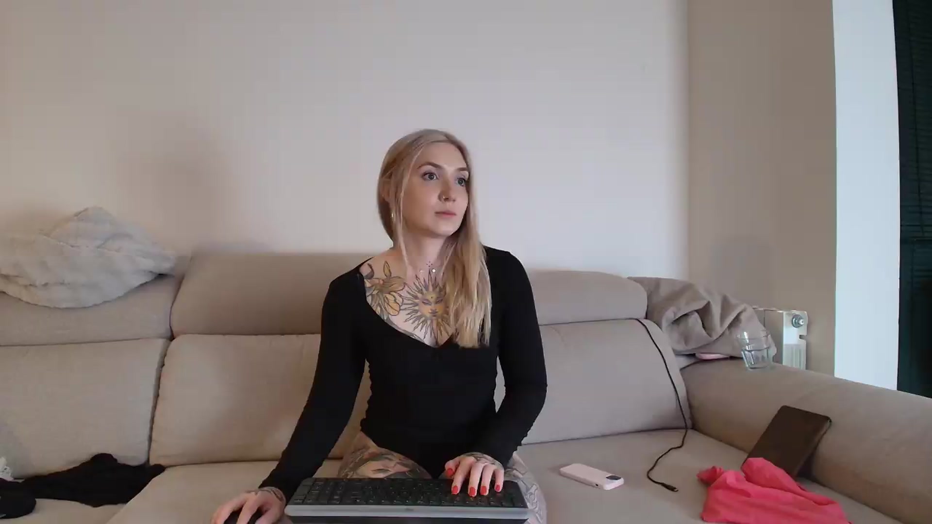 Gallery image thumbnail from Tattoo_bbgirl's myfreecams stream on, 05/19/2026, 21:01 image 15 of 20