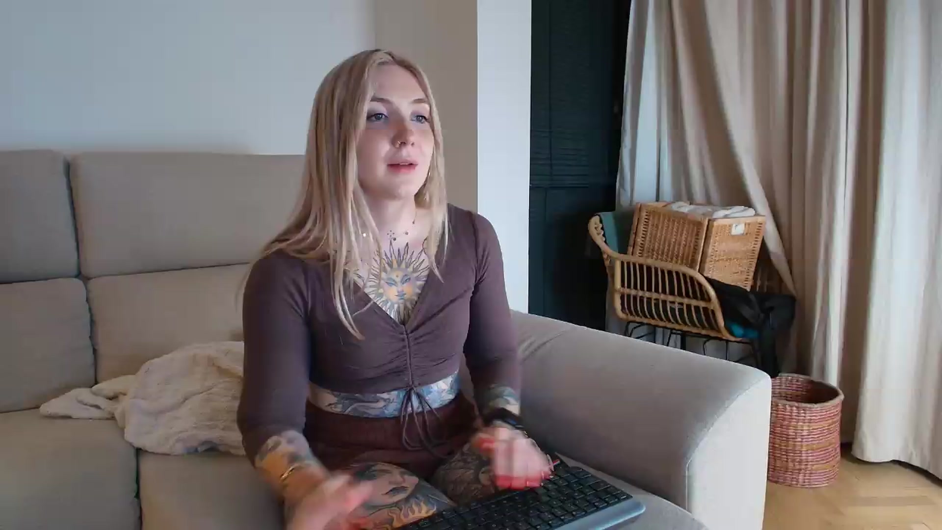 Gallery image thumbnail from Tattoo_bbgirl's myfreecams stream on, 05/20/2026, 21:34 image 5 of 20