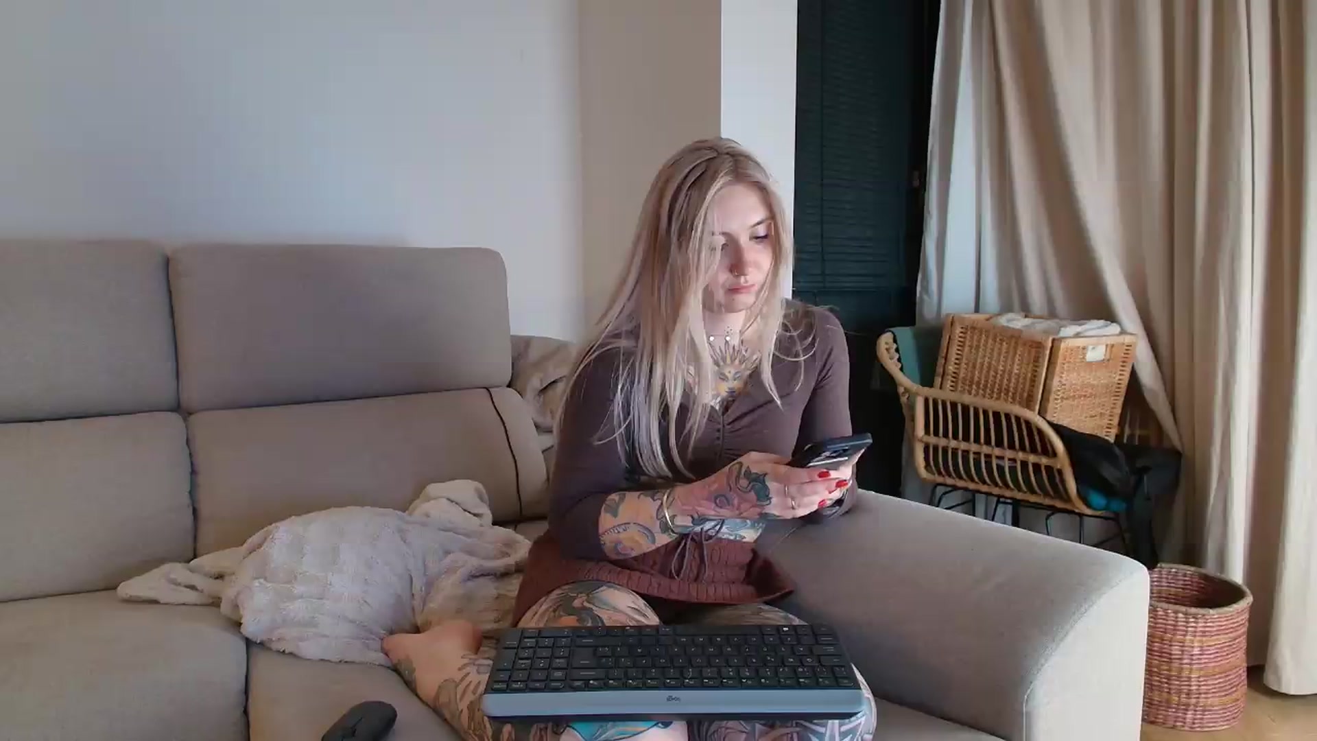 Gallery image thumbnail from Tattoo_bbgirl's myfreecams stream on, 05/20/2026, 21:34 image 12 of 20