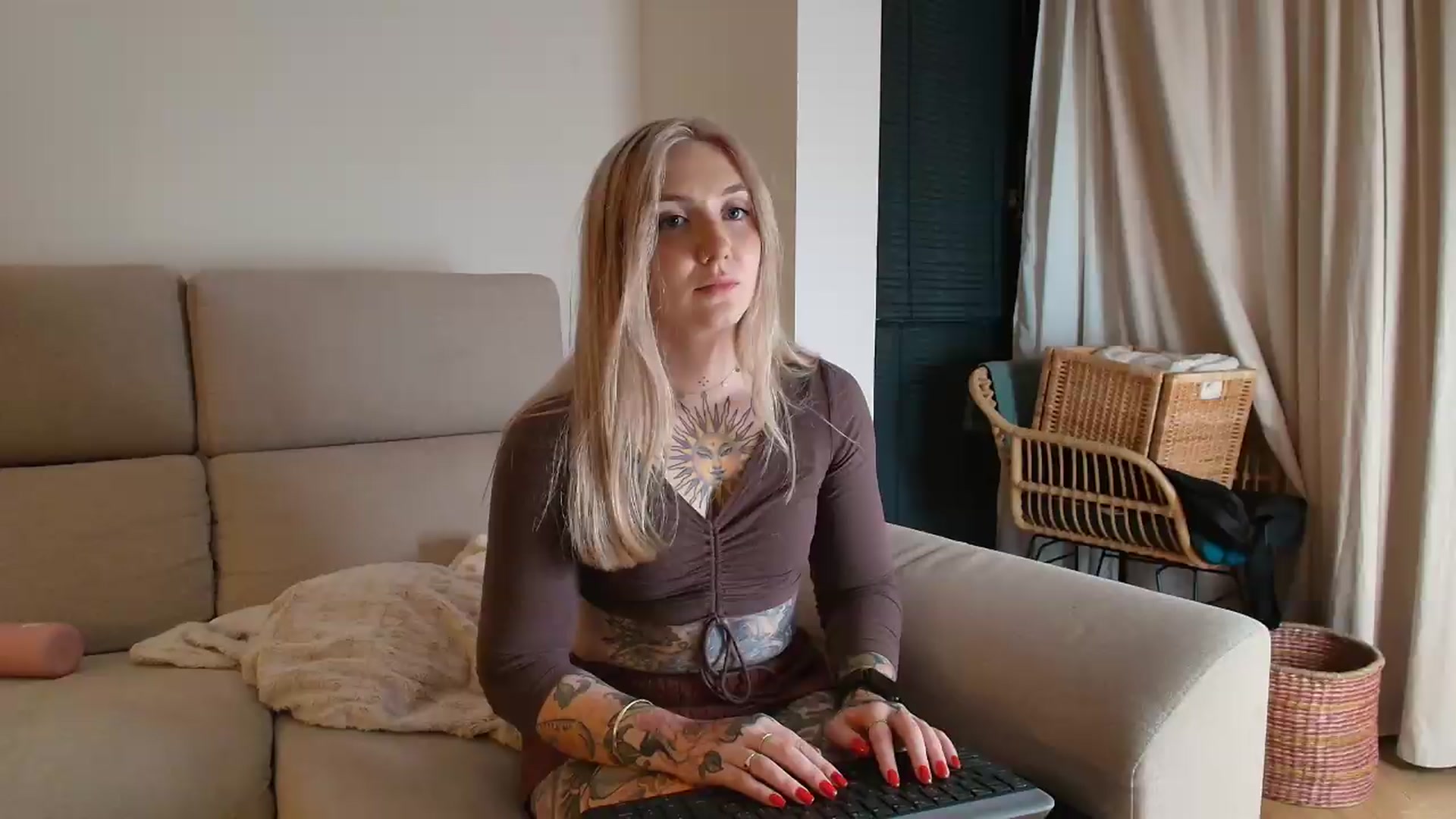 Gallery image thumbnail from Tattoo_bbgirl's myfreecams stream on, 05/20/2026, 21:34 image 15 of 20