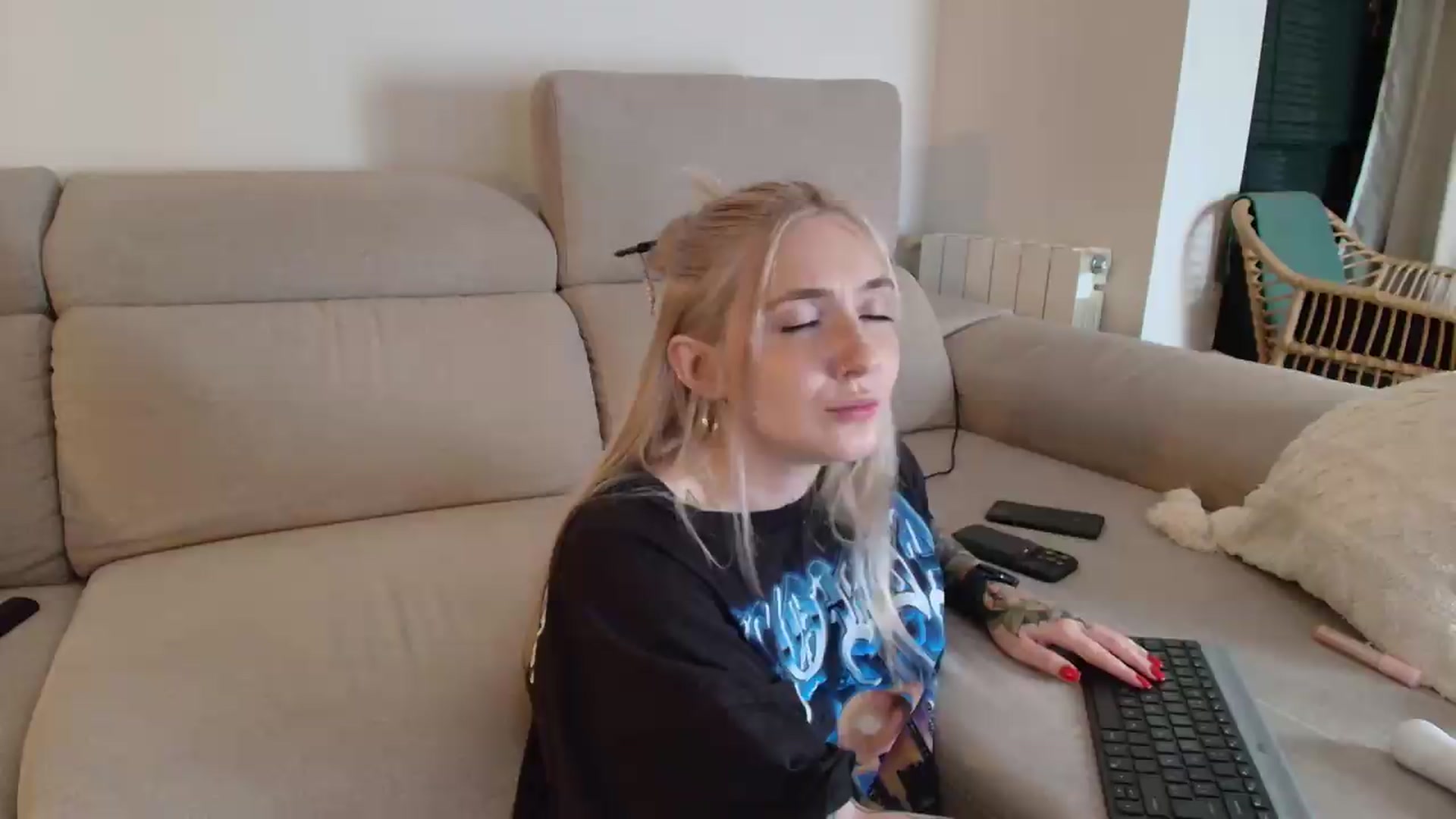 Gallery image thumbnail from Tattoo_bbgirl's myfreecams stream on, 05/23/2026, 20:40 image 14 of 20